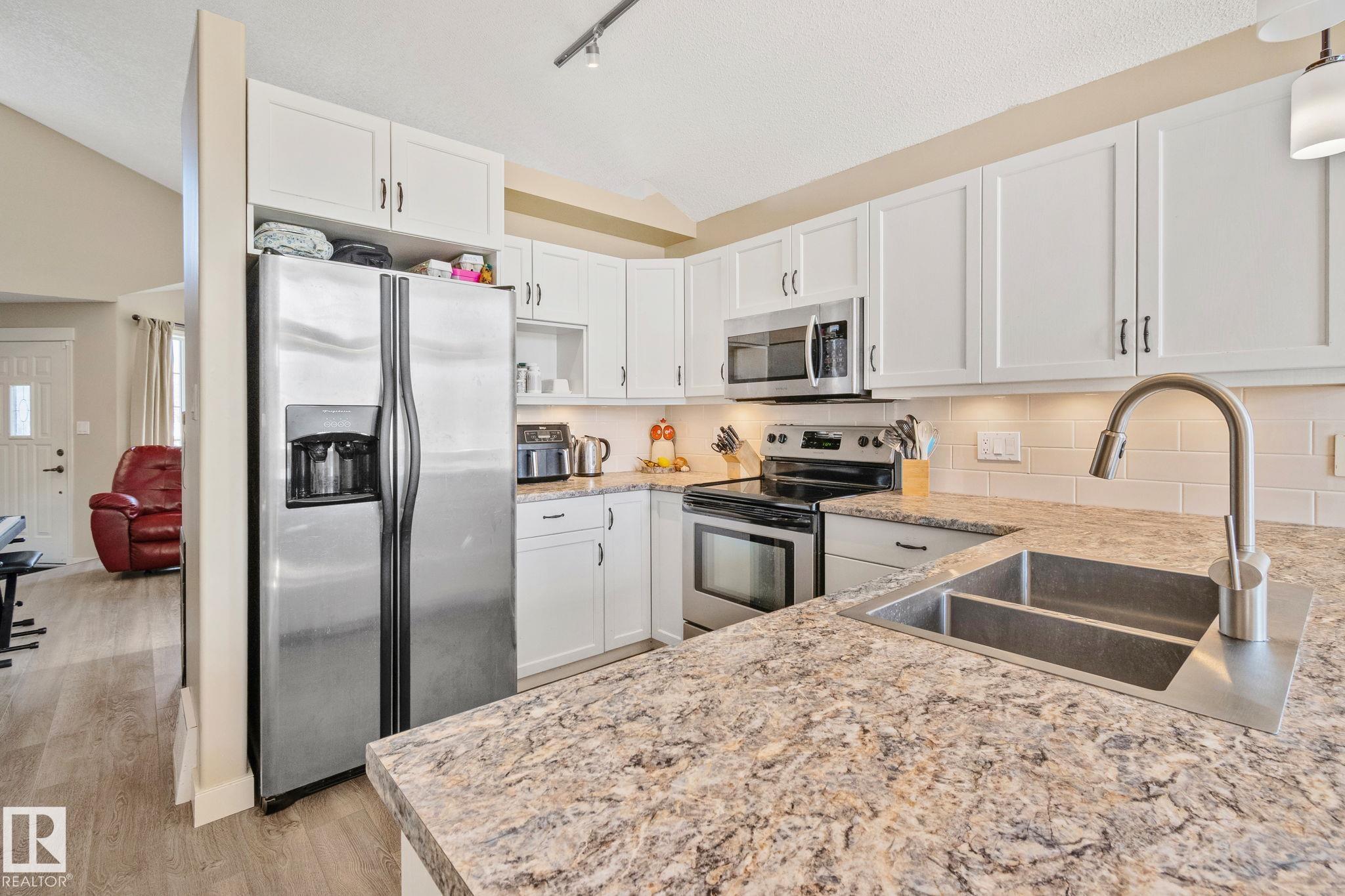 Photo 6 at 13817 131a Avenue NW, Athlone, Edmonton