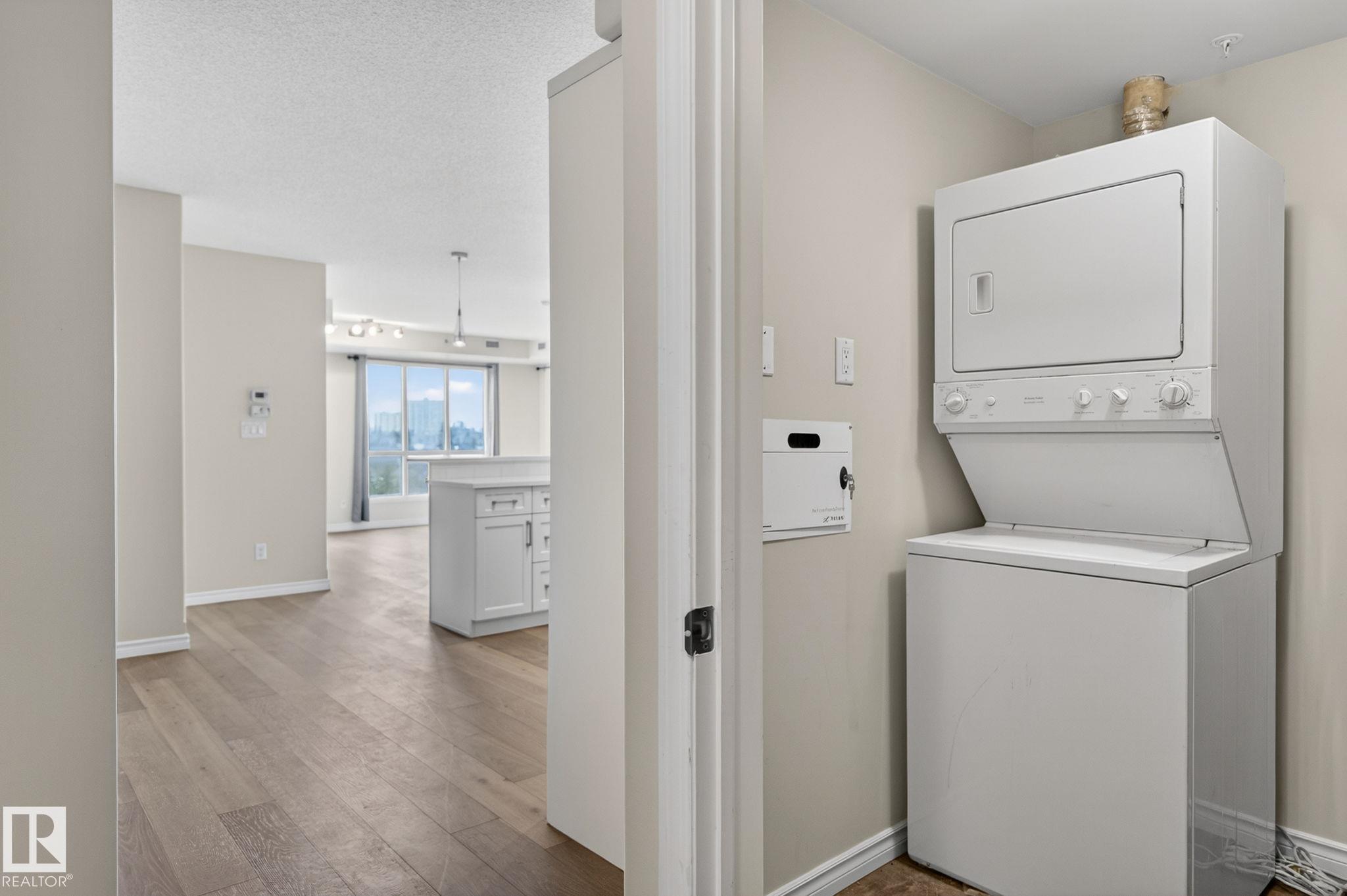 Photo 26 at 702 - 9707 106 Street NW, Downtown, Edmonton