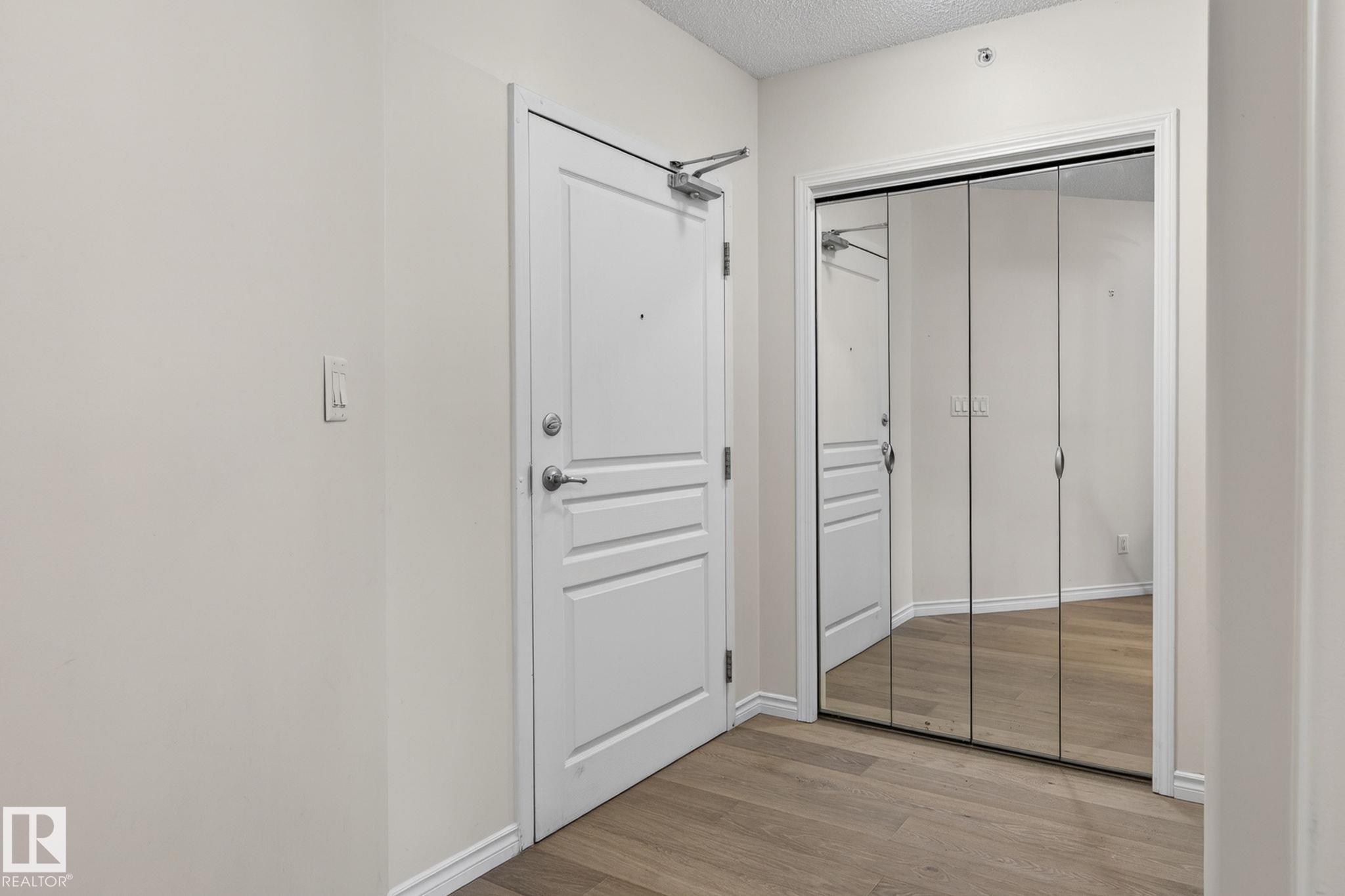 702 - 9707 106 Street NW, Downtown, Edmonton