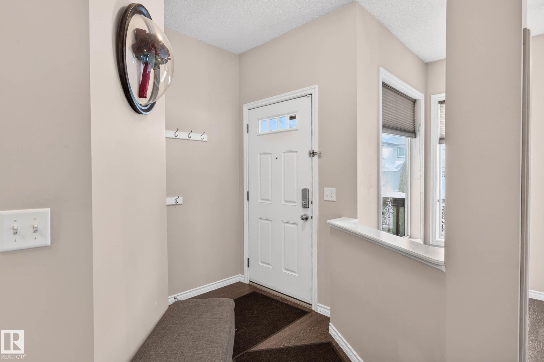 3233 21a Avenue NW, Laurel, Edmonton