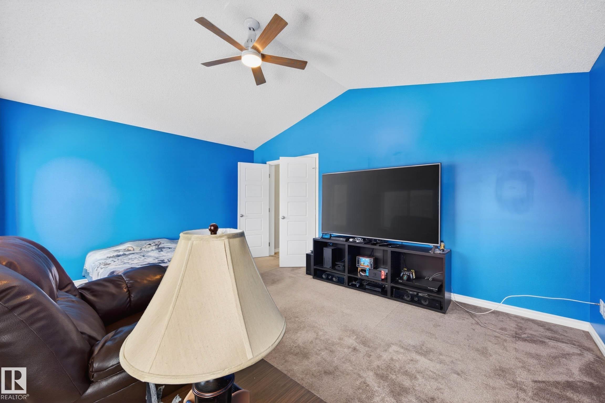 https://zimg.paragon.ice.com/ParagonImages/Property/PM/RAE/225397052/35/0/0/7f763d8d785dc7c4759635cd3996fec6/1/f851e35fac5cfadc5961fa5d27b07c9f/225397052-fc4147ff-fcfa-425f-91ba-ec6cfbf77b0d.JPG