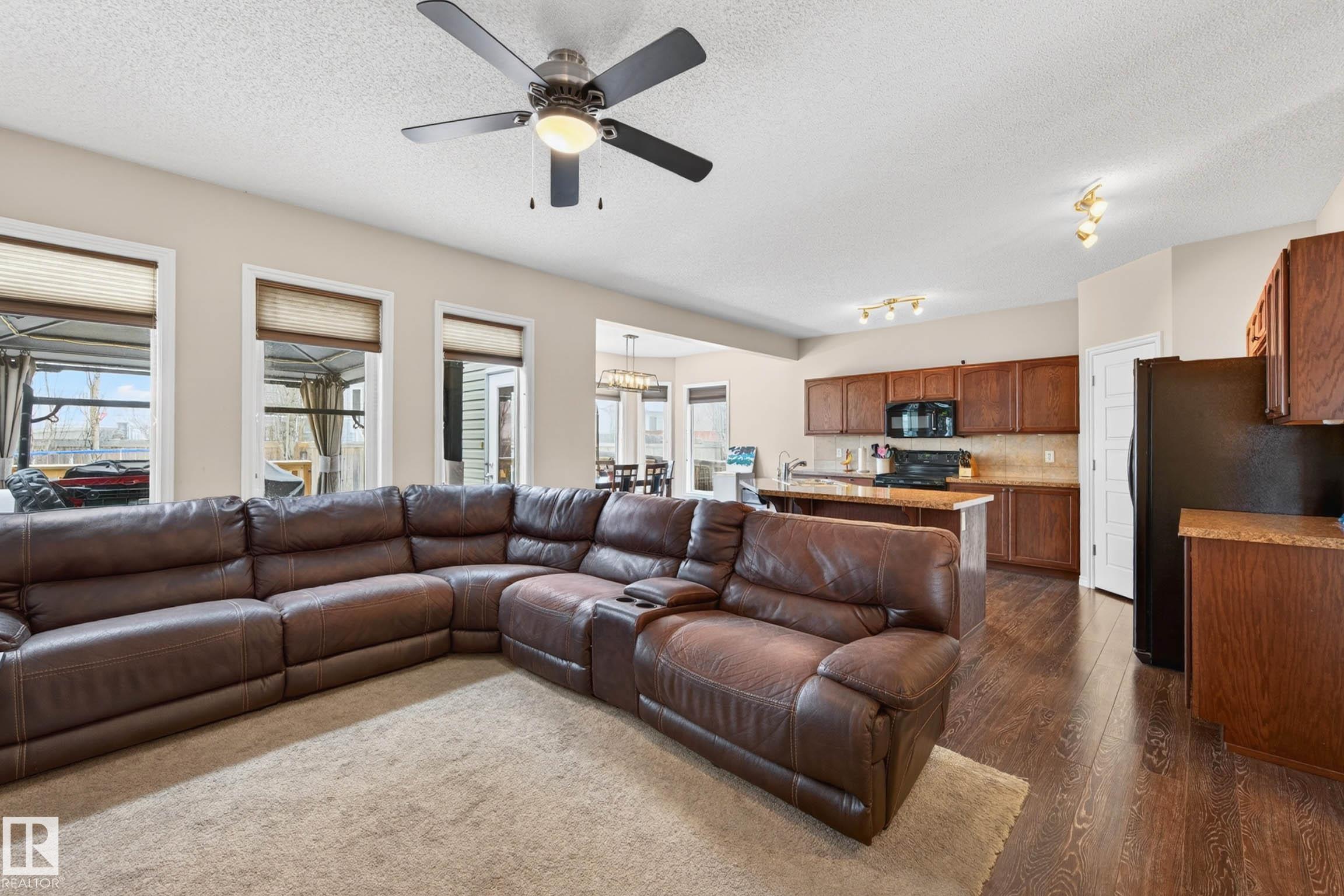 Photo 8 at 3233 21a Avenue NW, Laurel, Edmonton