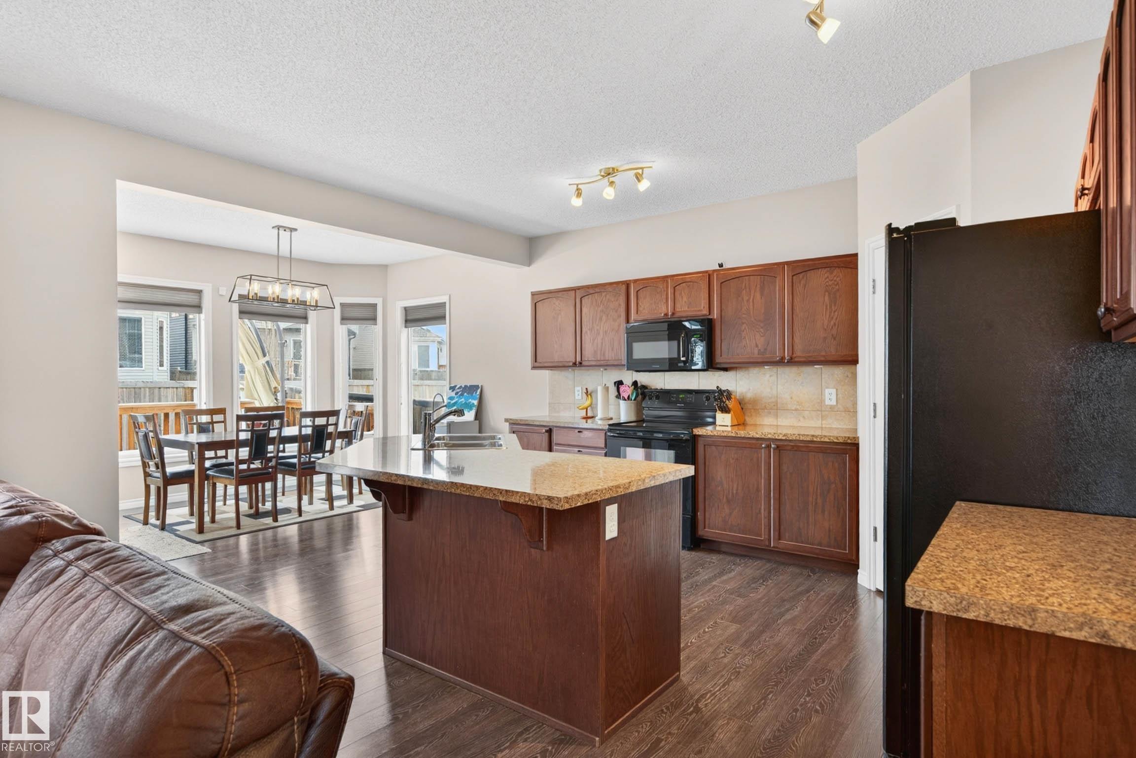 Photo 9 at 3233 21a Avenue NW, Laurel, Edmonton