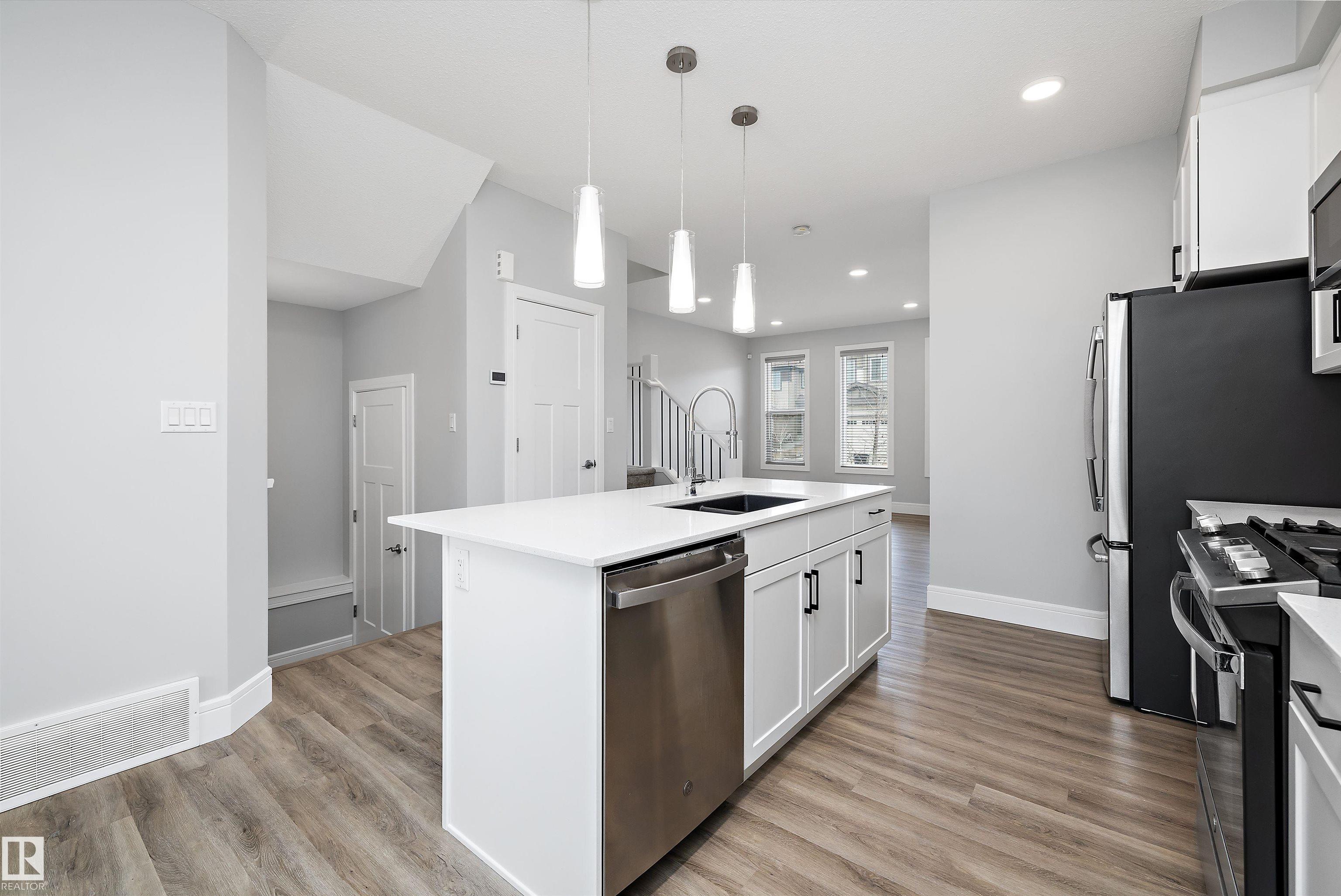 Photo 12 at 4235 Chichak Close SW, Chappelle Area, Edmonton