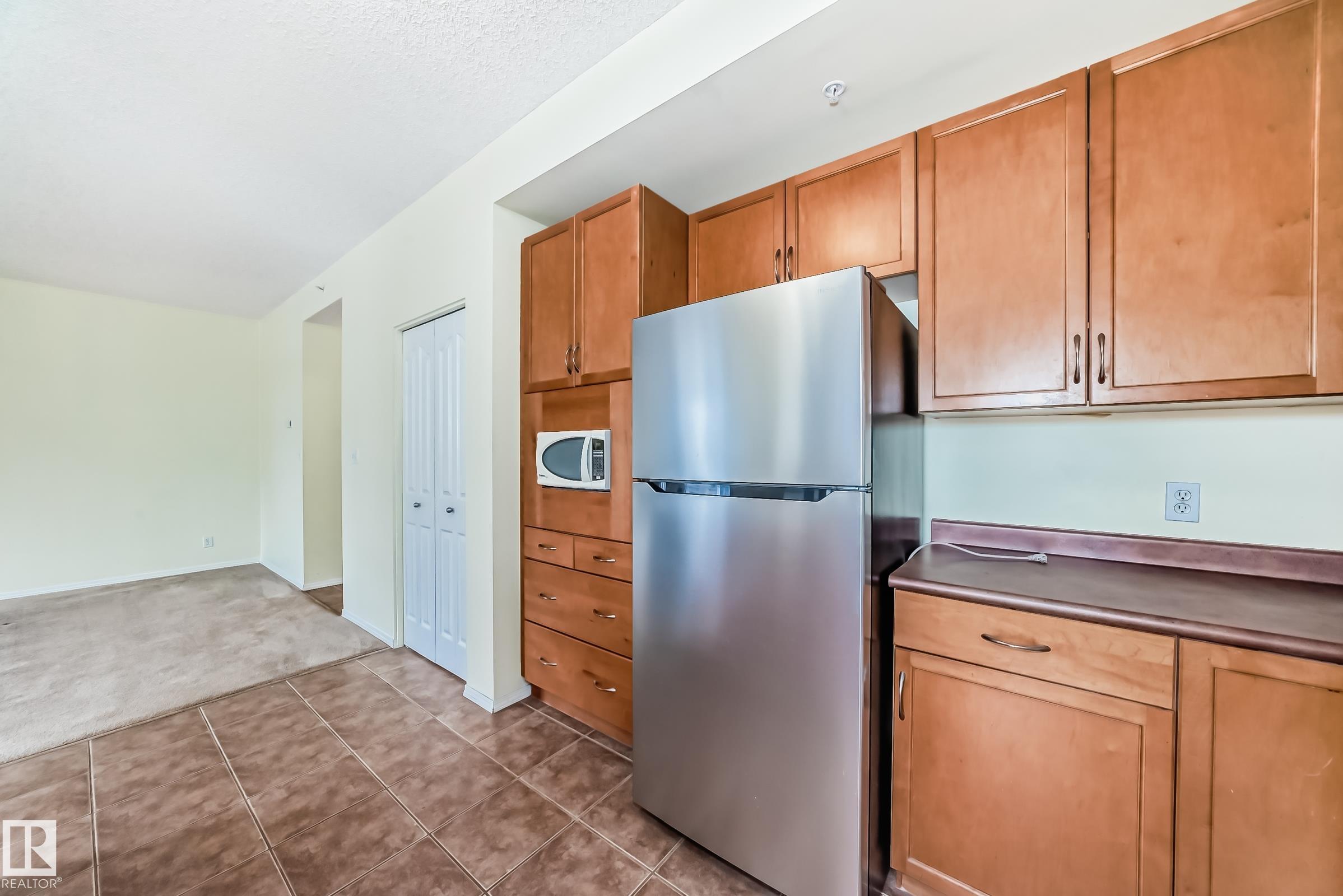 Photo 10 at 1003 - 9707 105 Street NW, Downtown, Edmonton