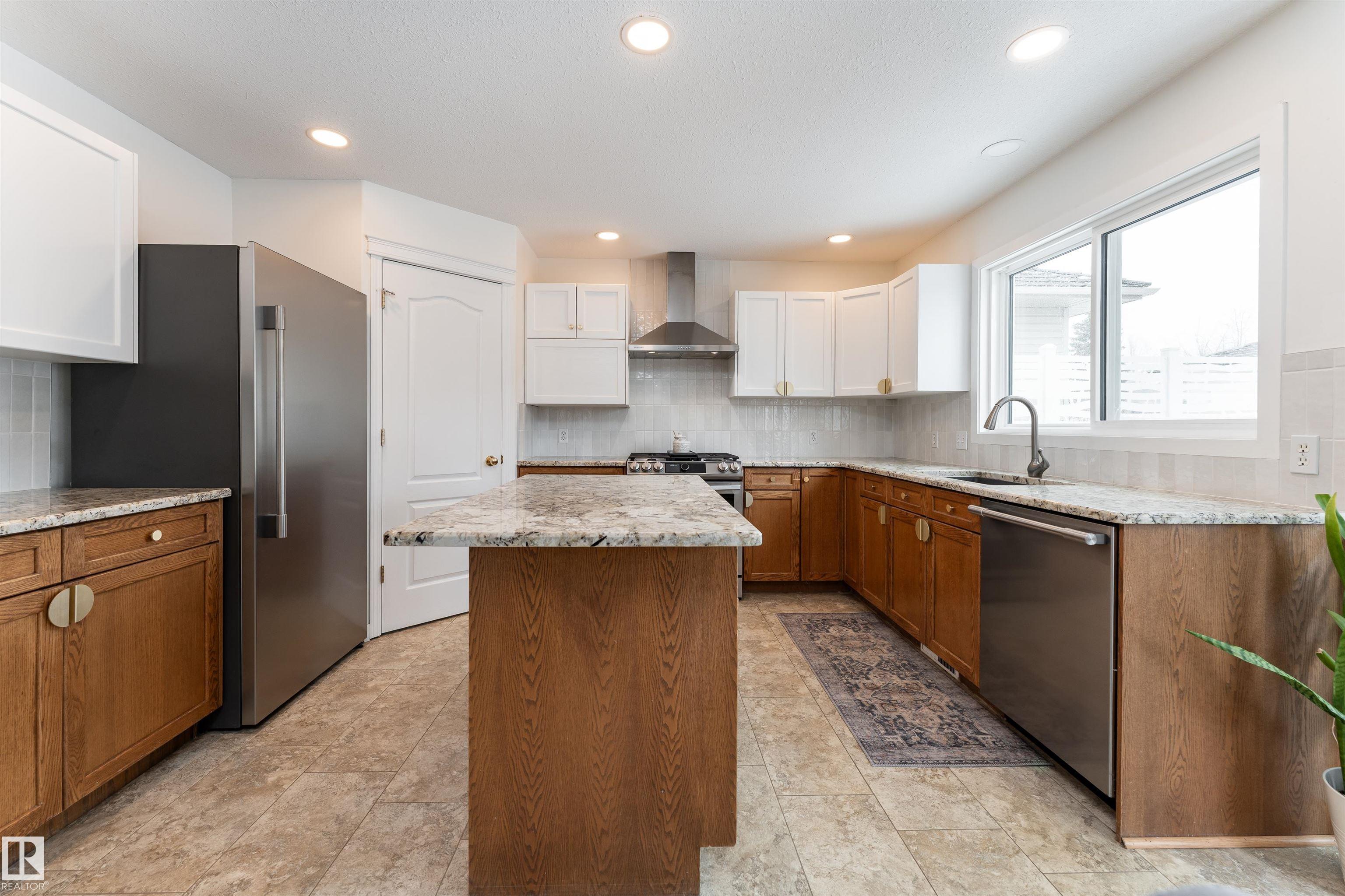 Photo 18 at 125 Regal Close, The Ridge, Sherwood Park