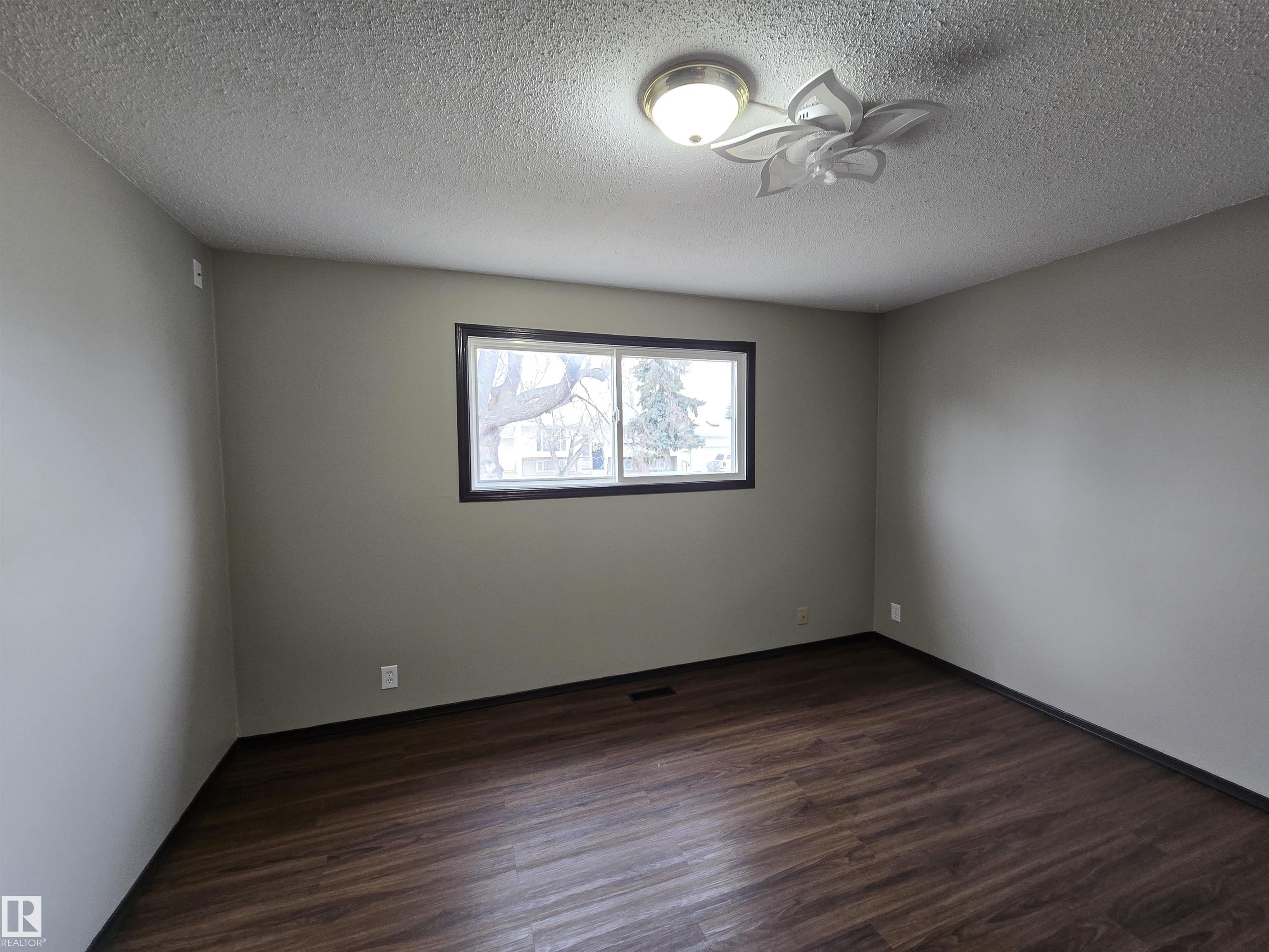 Photo 15 at 4101 South Park Drive, South Park, Leduc