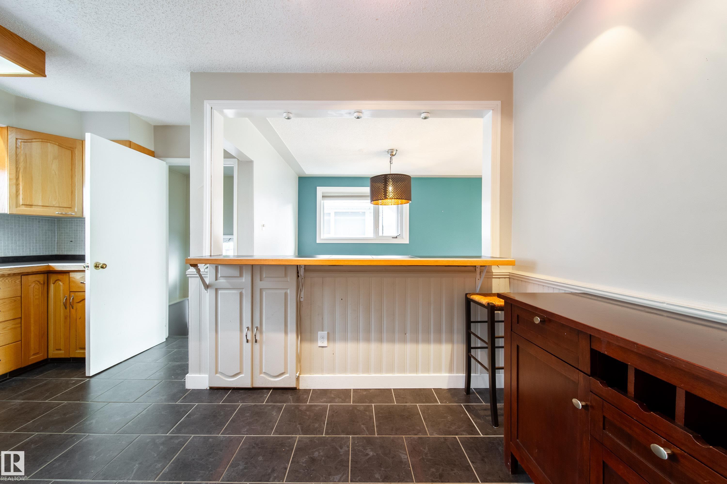 Photo 17 at 7135 87 Street NW, Avonmore, Edmonton