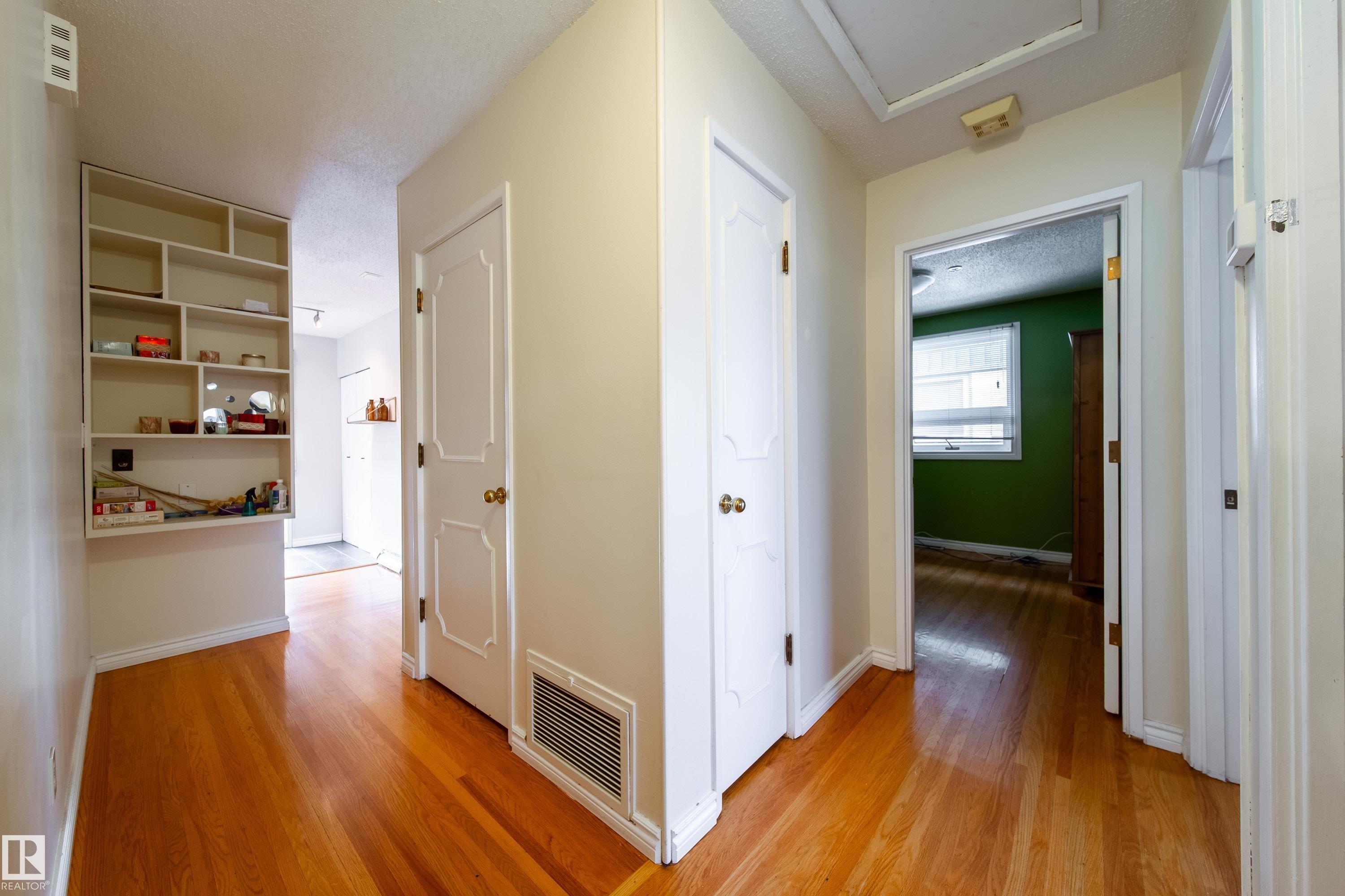 Photo 22 at 7135 87 Street NW, Avonmore, Edmonton