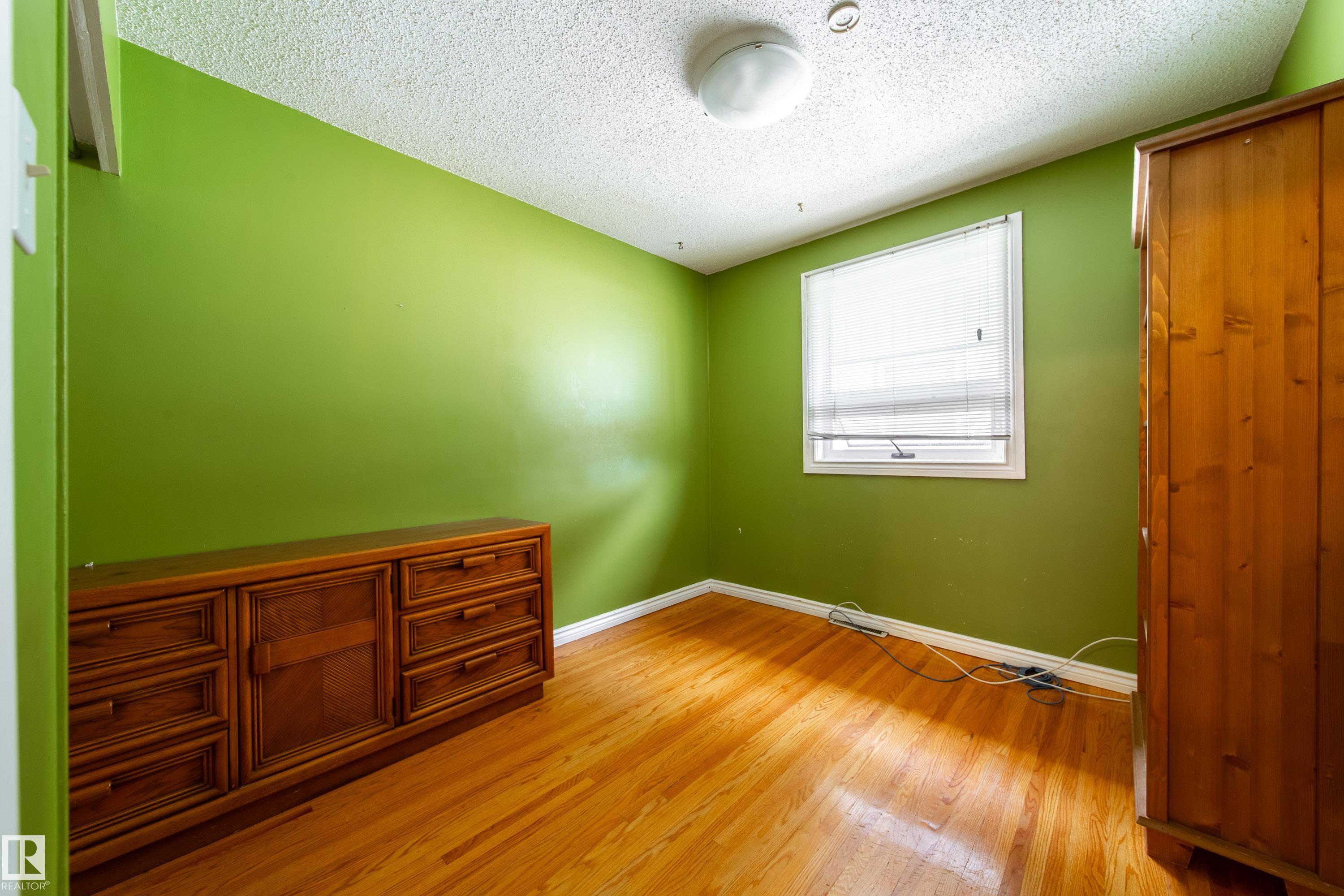 Photo 24 at 7135 87 Street NW, Avonmore, Edmonton