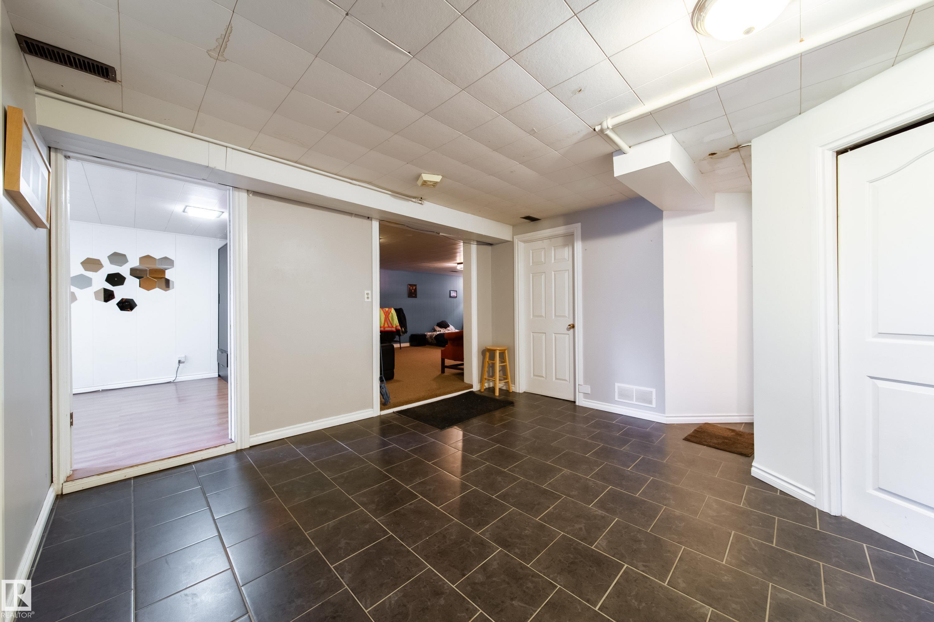 Photo 33 at 7135 87 Street NW, Avonmore, Edmonton