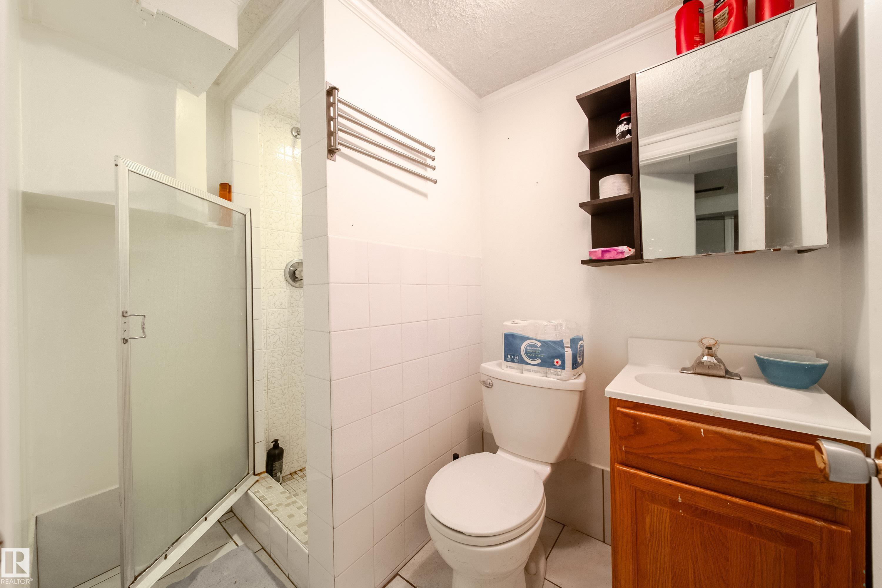 Photo 35 at 7135 87 Street NW, Avonmore, Edmonton