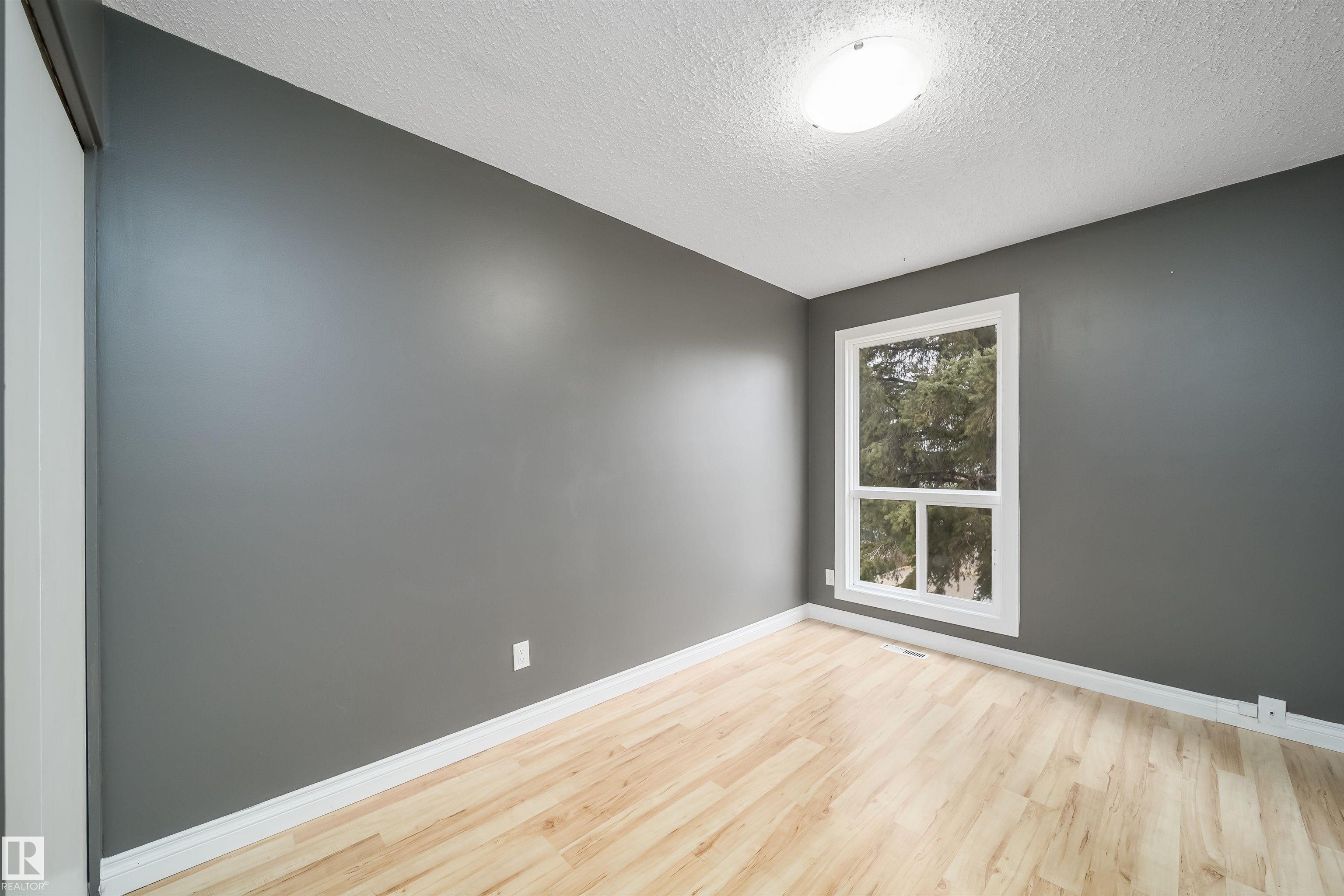 Photo 15 at 195 Grandin Village, Grandin, St. Albert