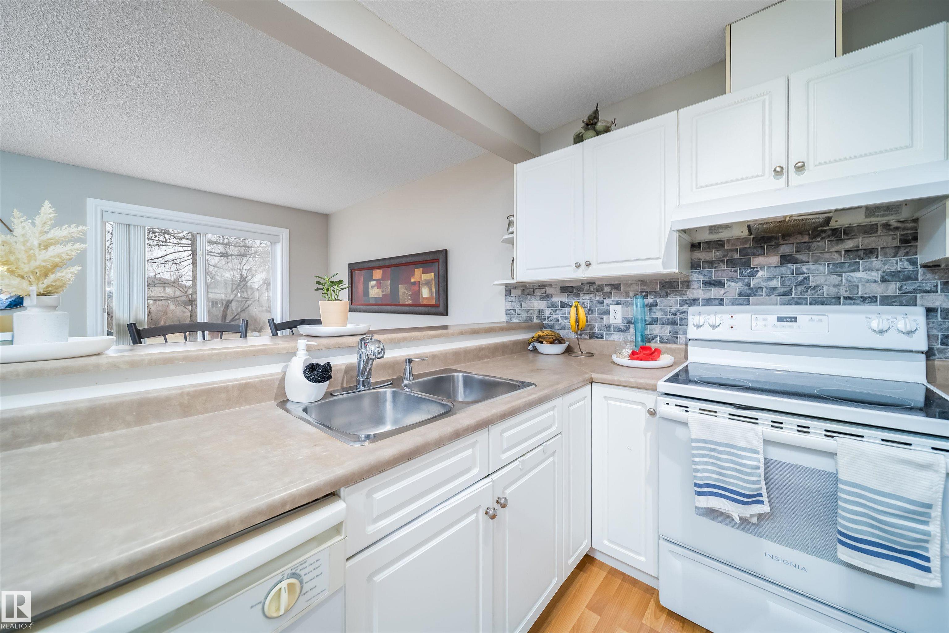 Photo 7 at 50 - 14603 Miller Boulevard NW, Miller, Edmonton