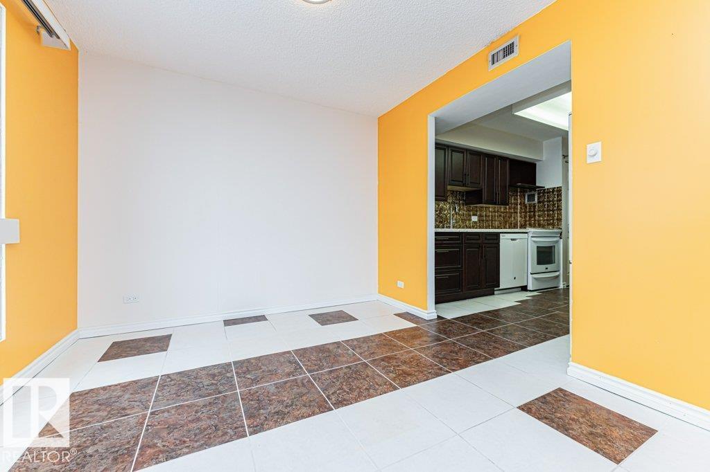 Photo 11 at 1603 - 11027 87 Avenue NW, Garneau, Edmonton