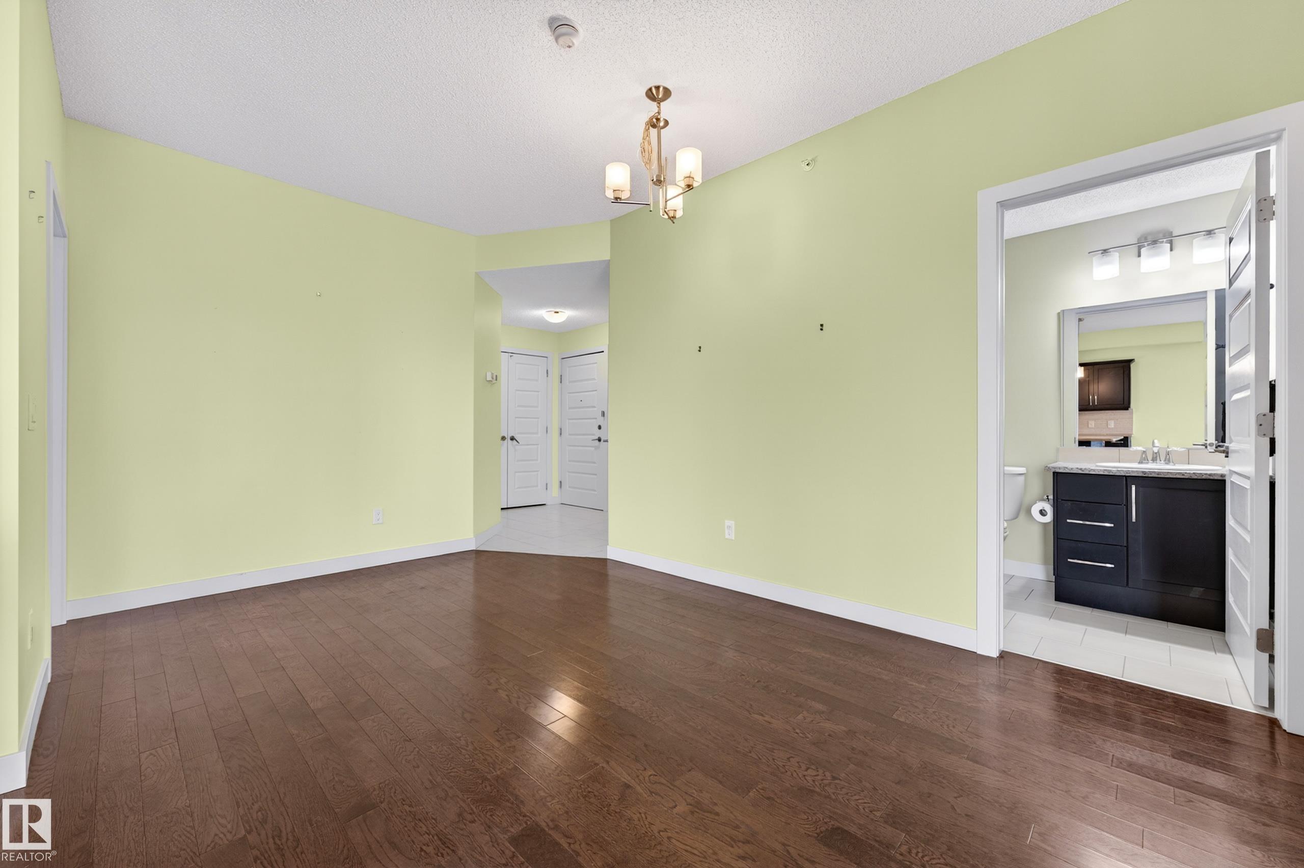 Photo 11 at 413 - 10530 56 Avenue NW, Pleasantview, Edmonton