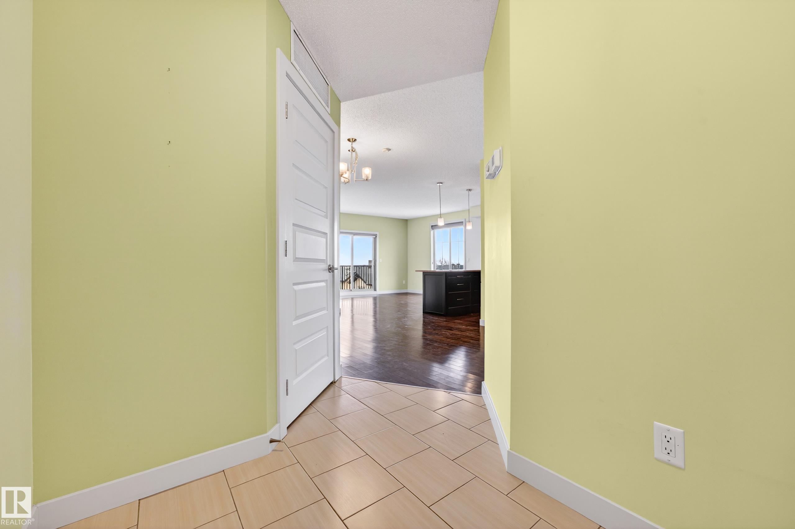 Photo 7 at 413 - 10530 56 Avenue NW, Pleasantview, Edmonton