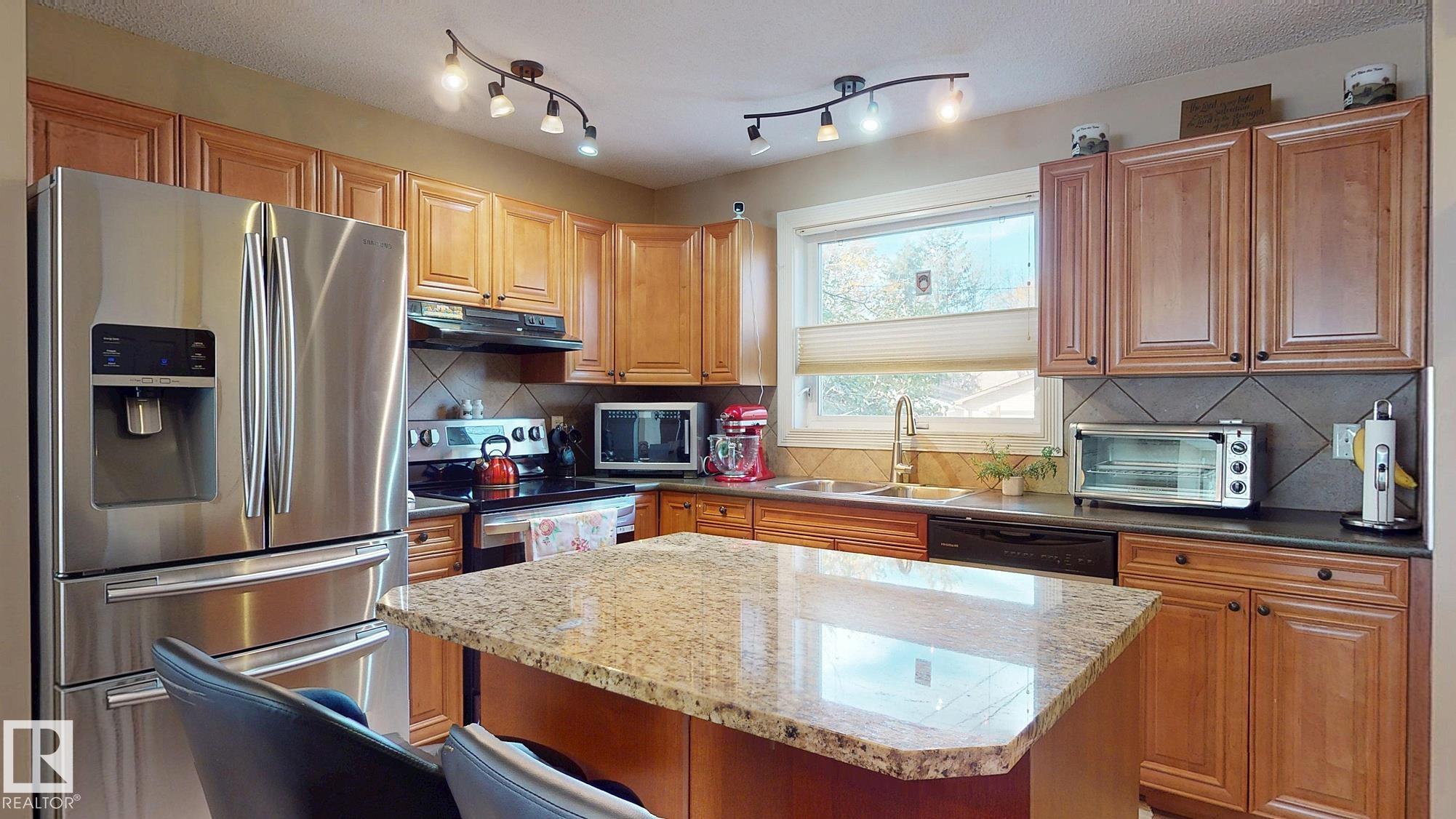 Photo 16 at 11844 125 Street NW, Prince Charles, Edmonton