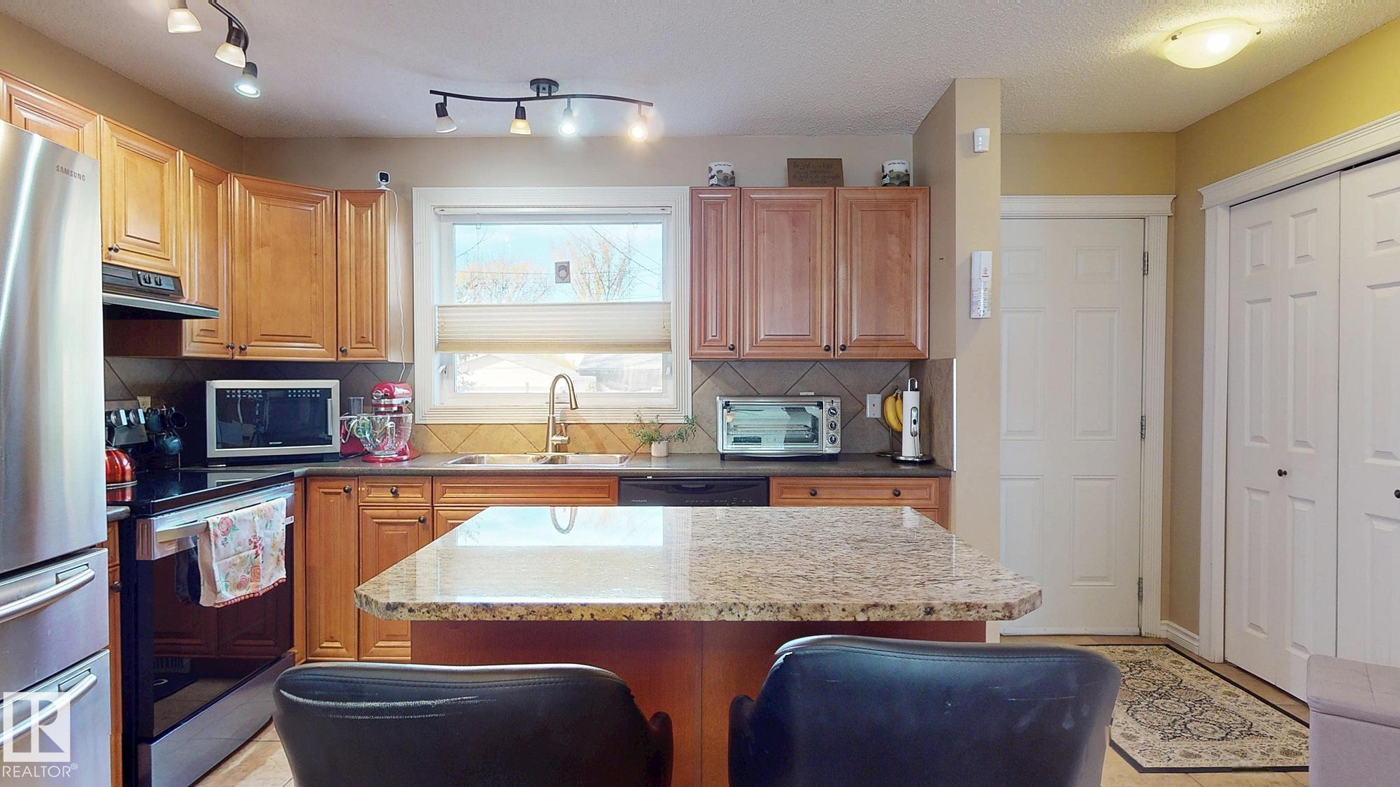 Photo 17 at 11844 125 Street NW, Prince Charles, Edmonton