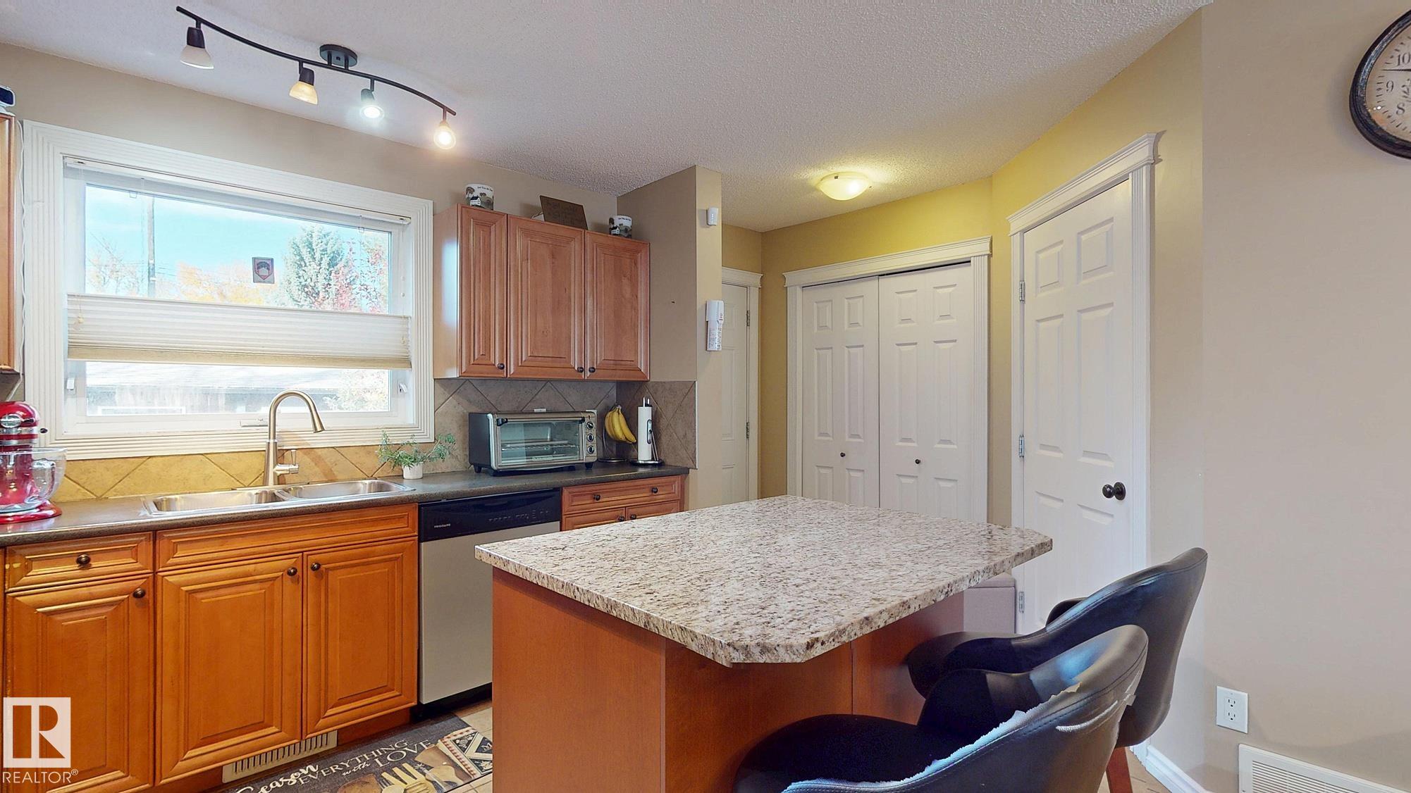 Photo 19 at 11844 125 Street NW, Prince Charles, Edmonton