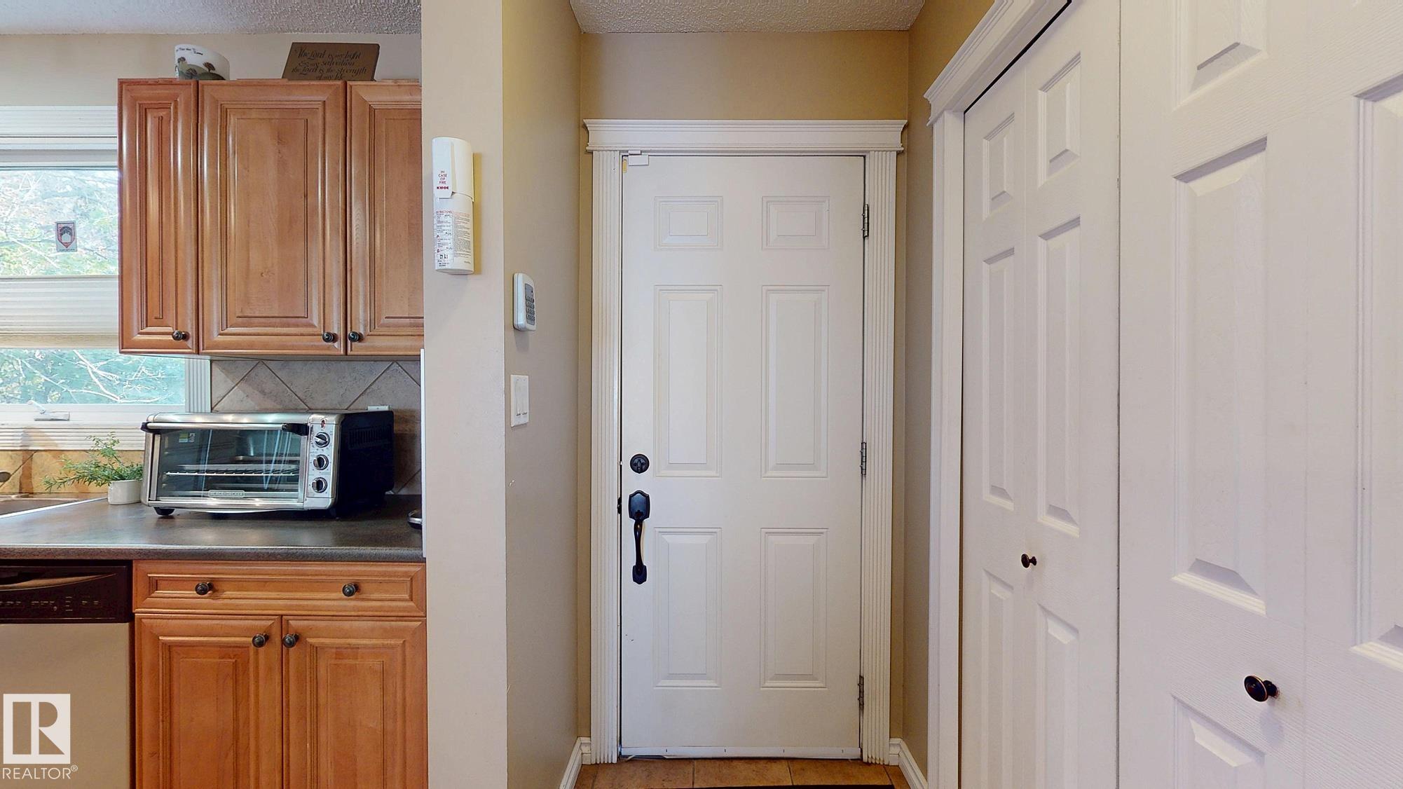 Photo 21 at 11844 125 Street NW, Prince Charles, Edmonton