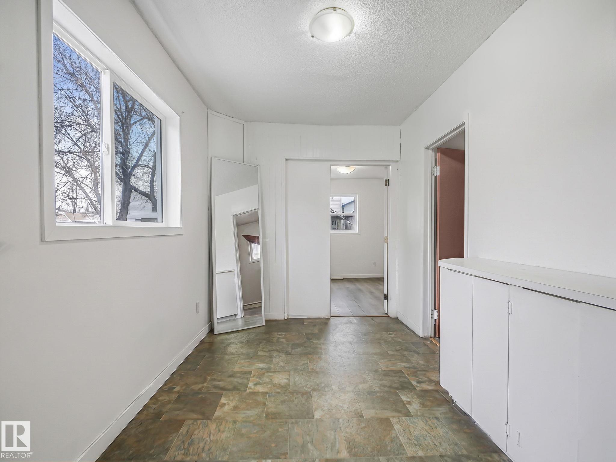 Photo 12 at 9632 106a Avenue NW, Mccauley, Edmonton