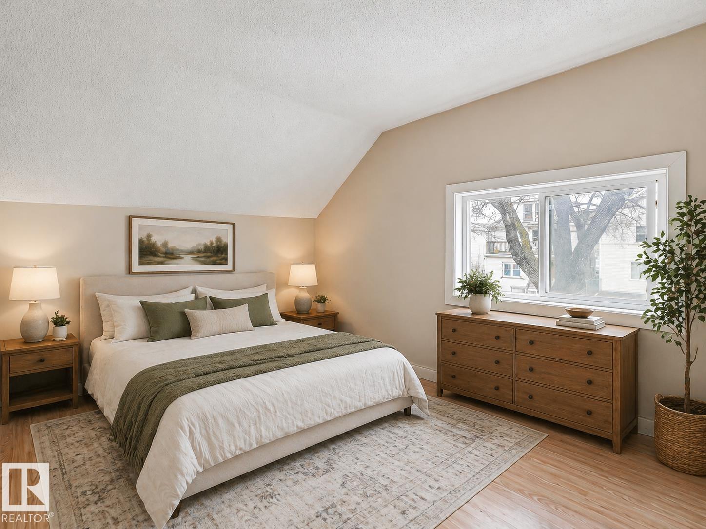 Photo 32 at 9632 106a Avenue NW, Mccauley, Edmonton