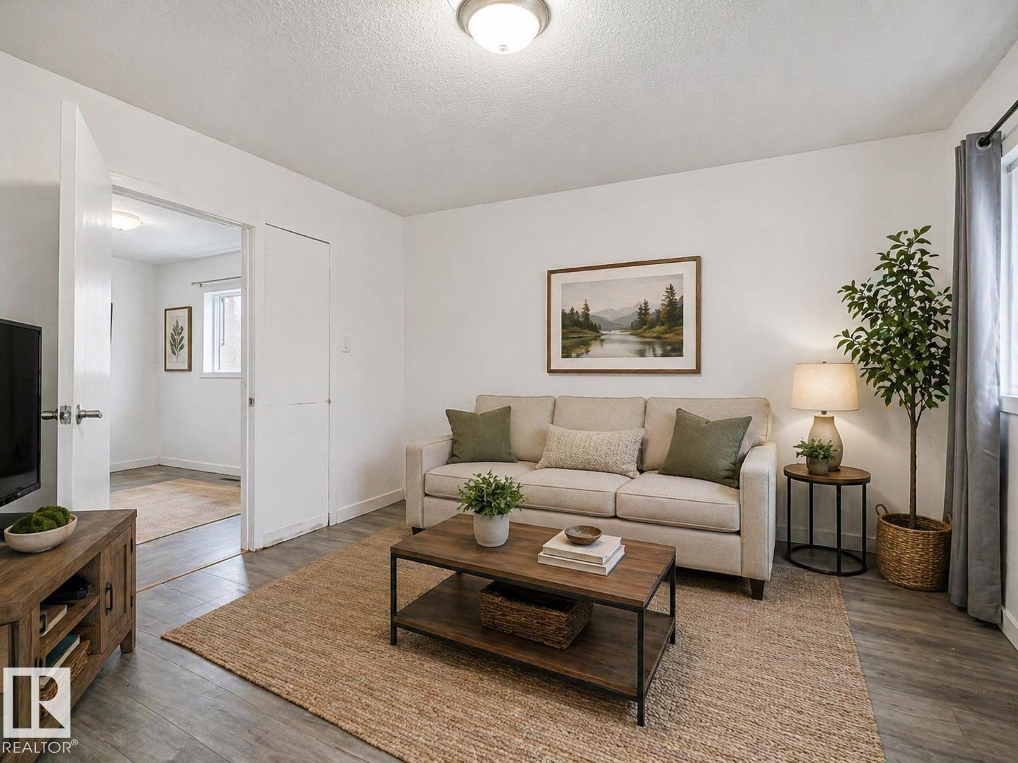 Photo 8 at 9632 106a Avenue NW, Mccauley, Edmonton