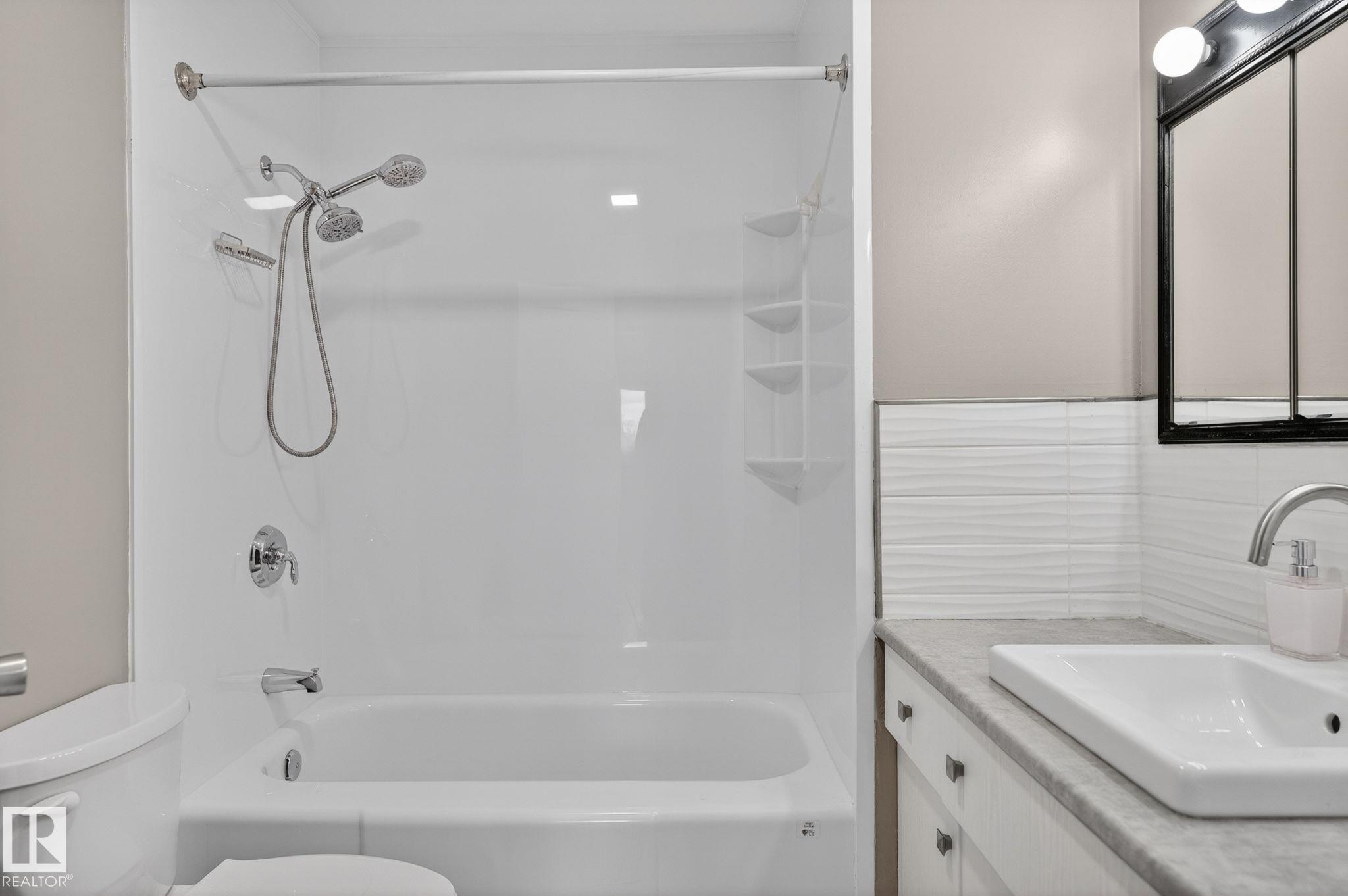 Photo 23 at 12404 50 Street NW, Newton, Edmonton