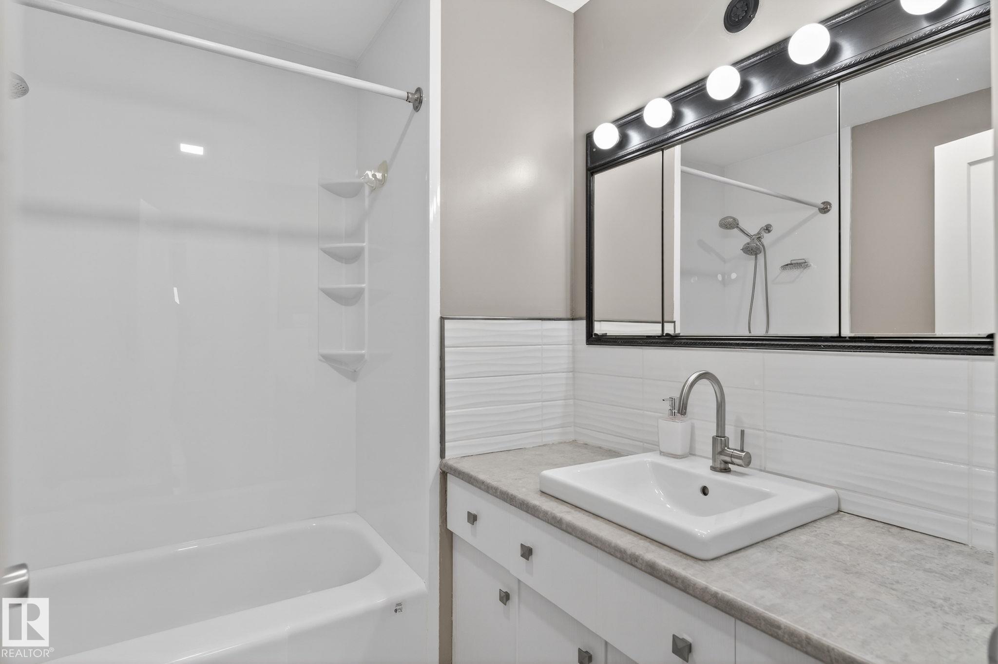 Photo 24 at 12404 50 Street NW, Newton, Edmonton