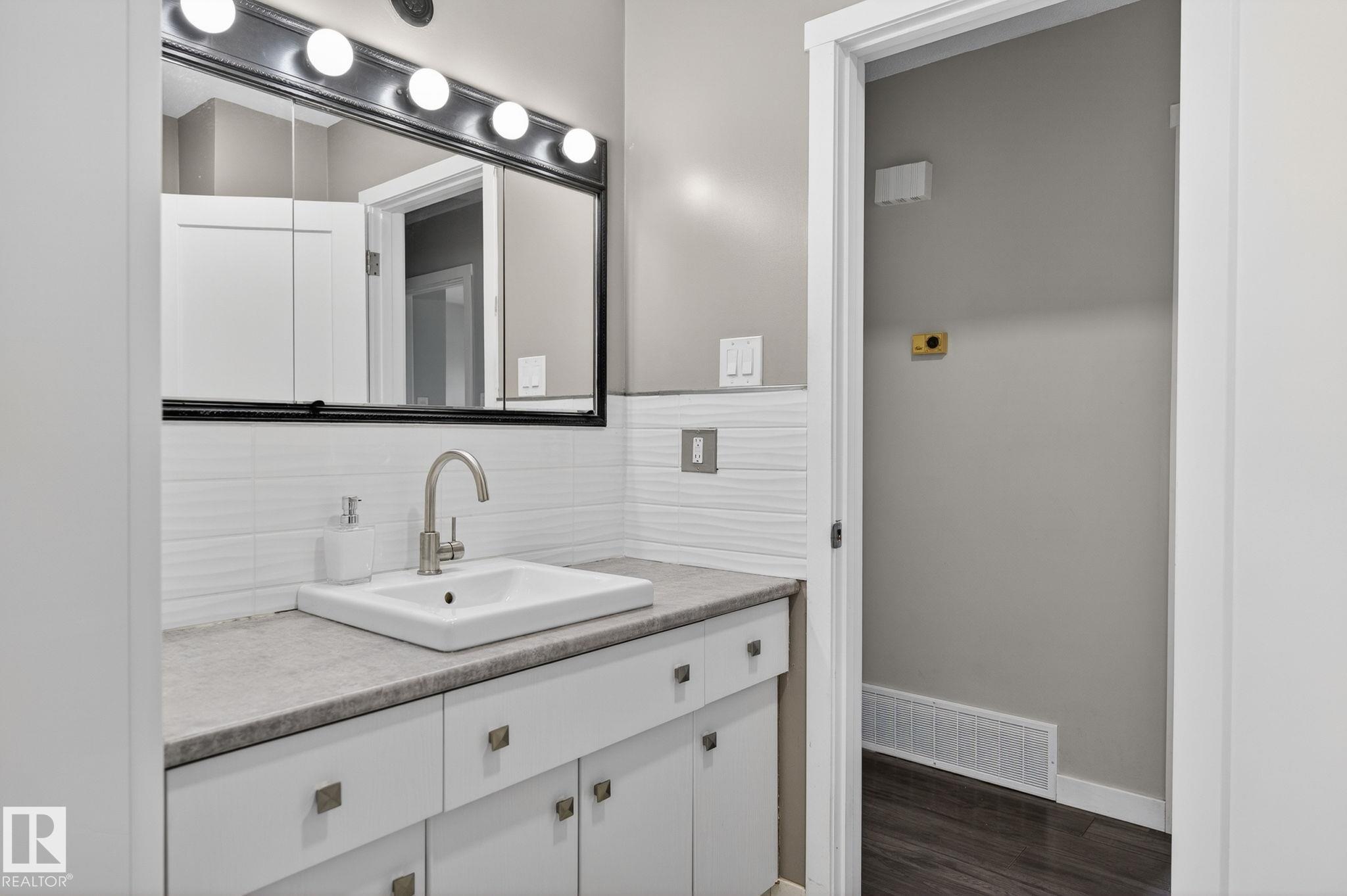 Photo 25 at 12404 50 Street NW, Newton, Edmonton