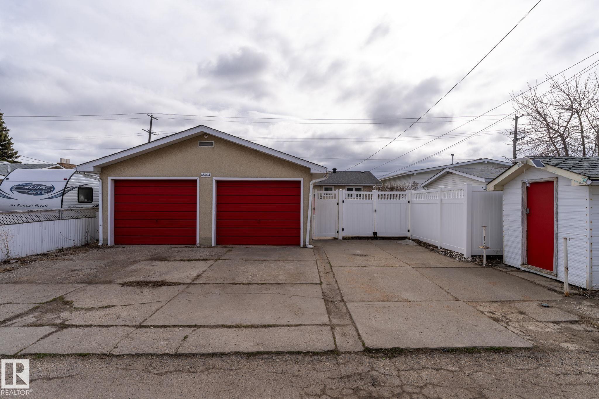 Photo 6 at 12404 50 Street NW, Newton, Edmonton