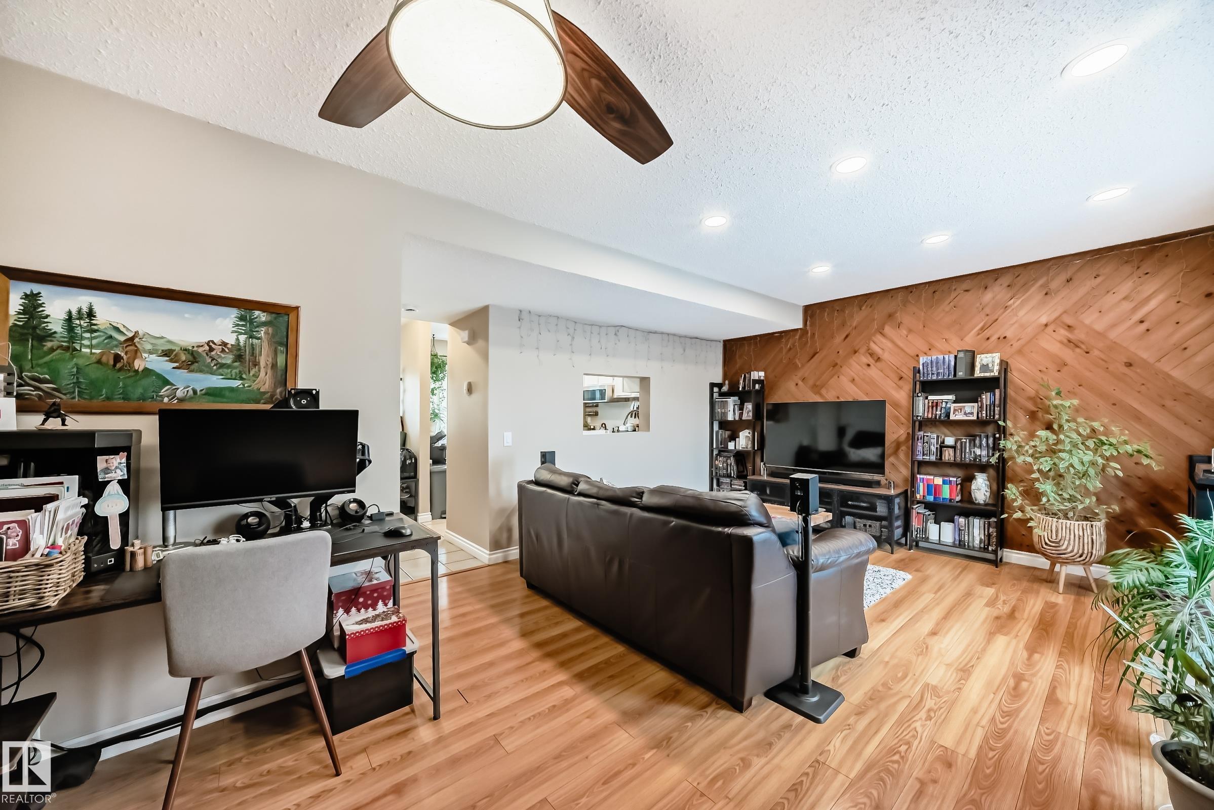 Photo 12 at 3207 139 Avenue NW, Hairsine, Edmonton
