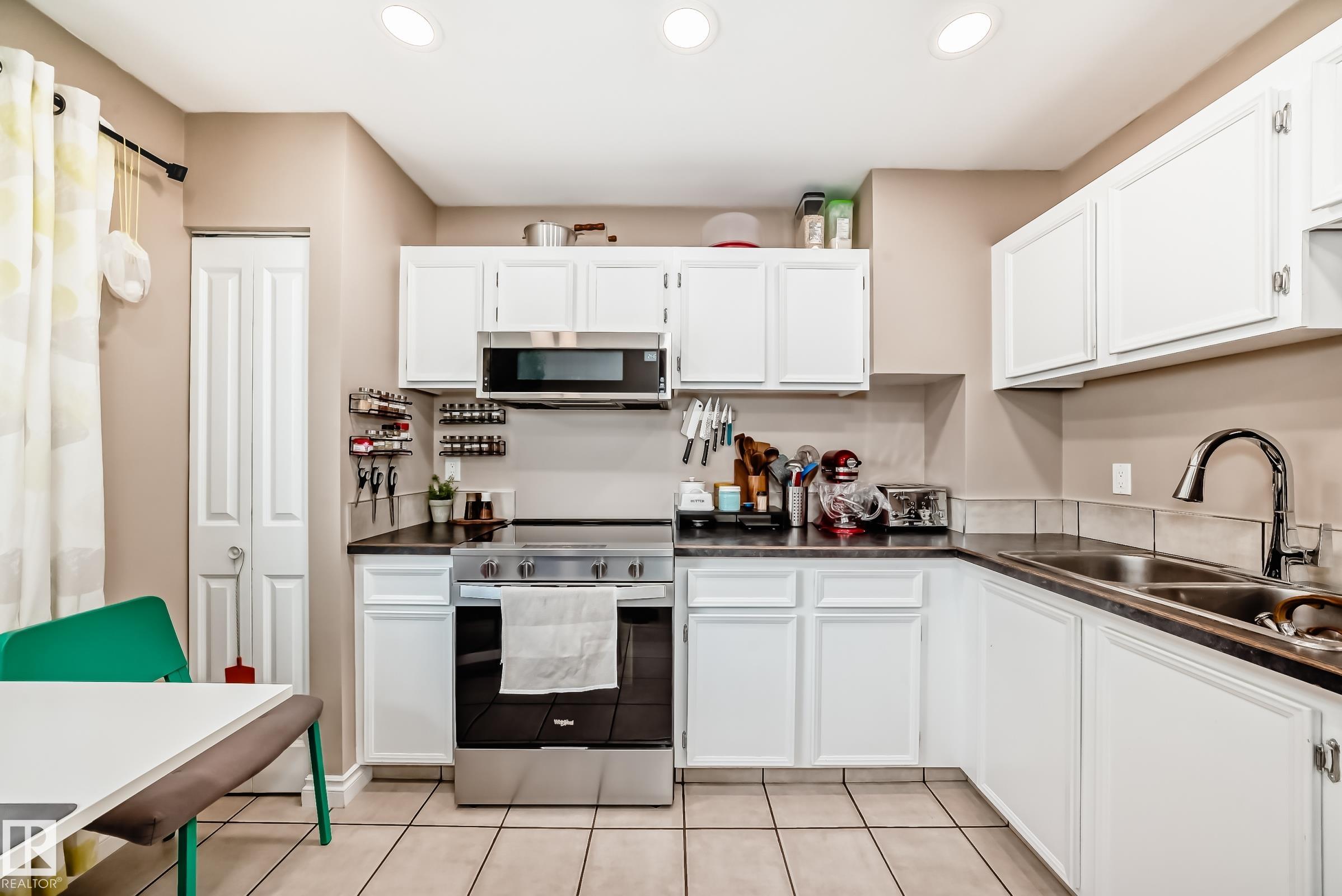 Photo 8 at 3207 139 Avenue NW, Hairsine, Edmonton