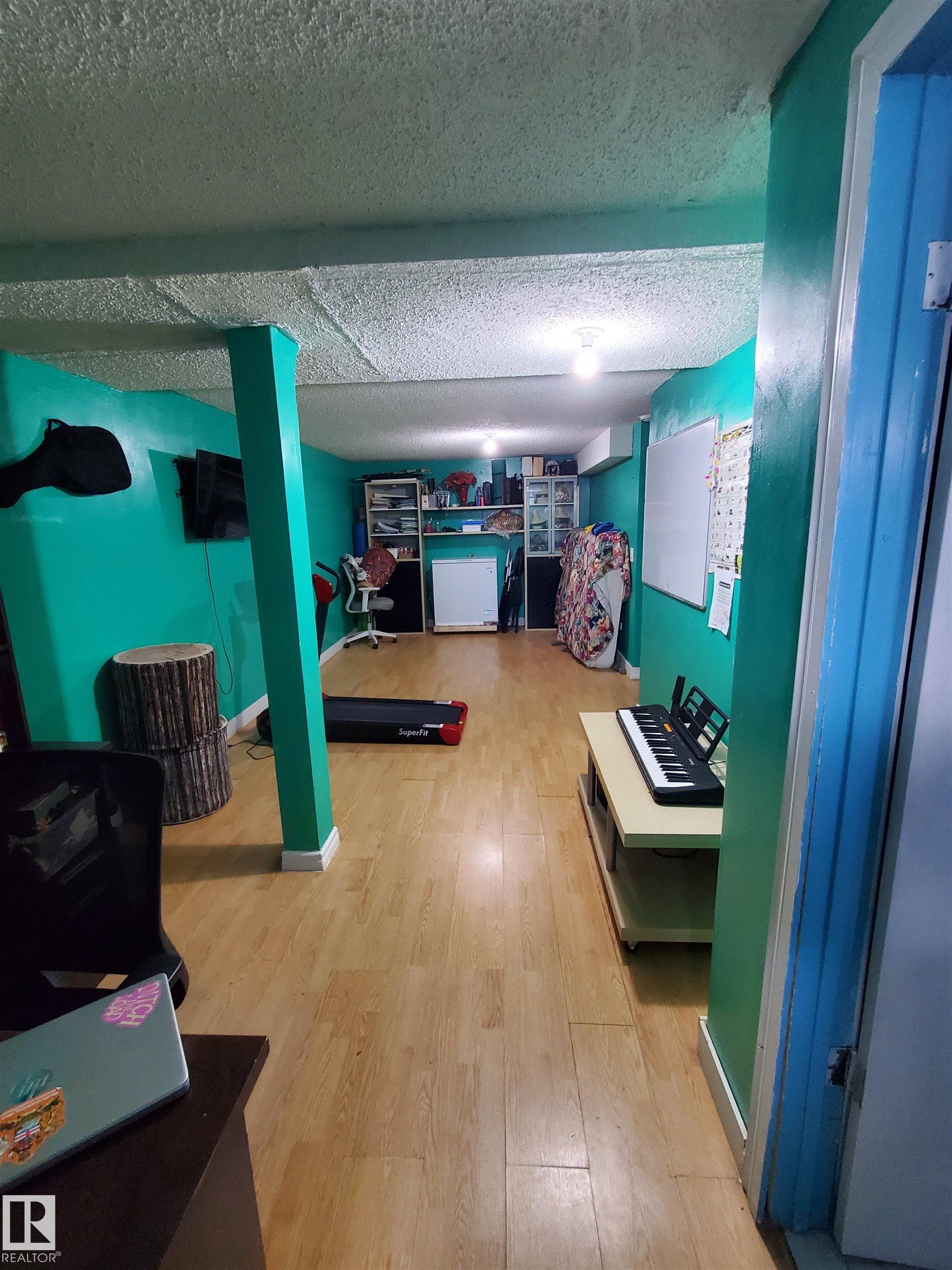 Photo 7 at 11814 157 Avenue NW, Dunluce, Edmonton