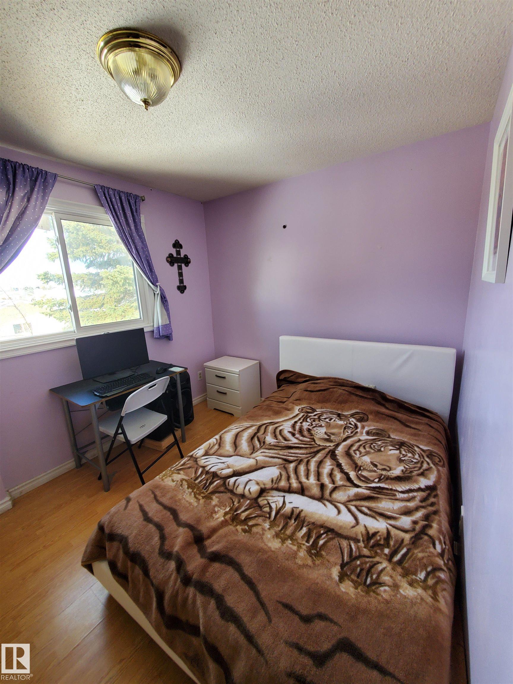 Photo 9 at 11814 157 Avenue NW, Dunluce, Edmonton