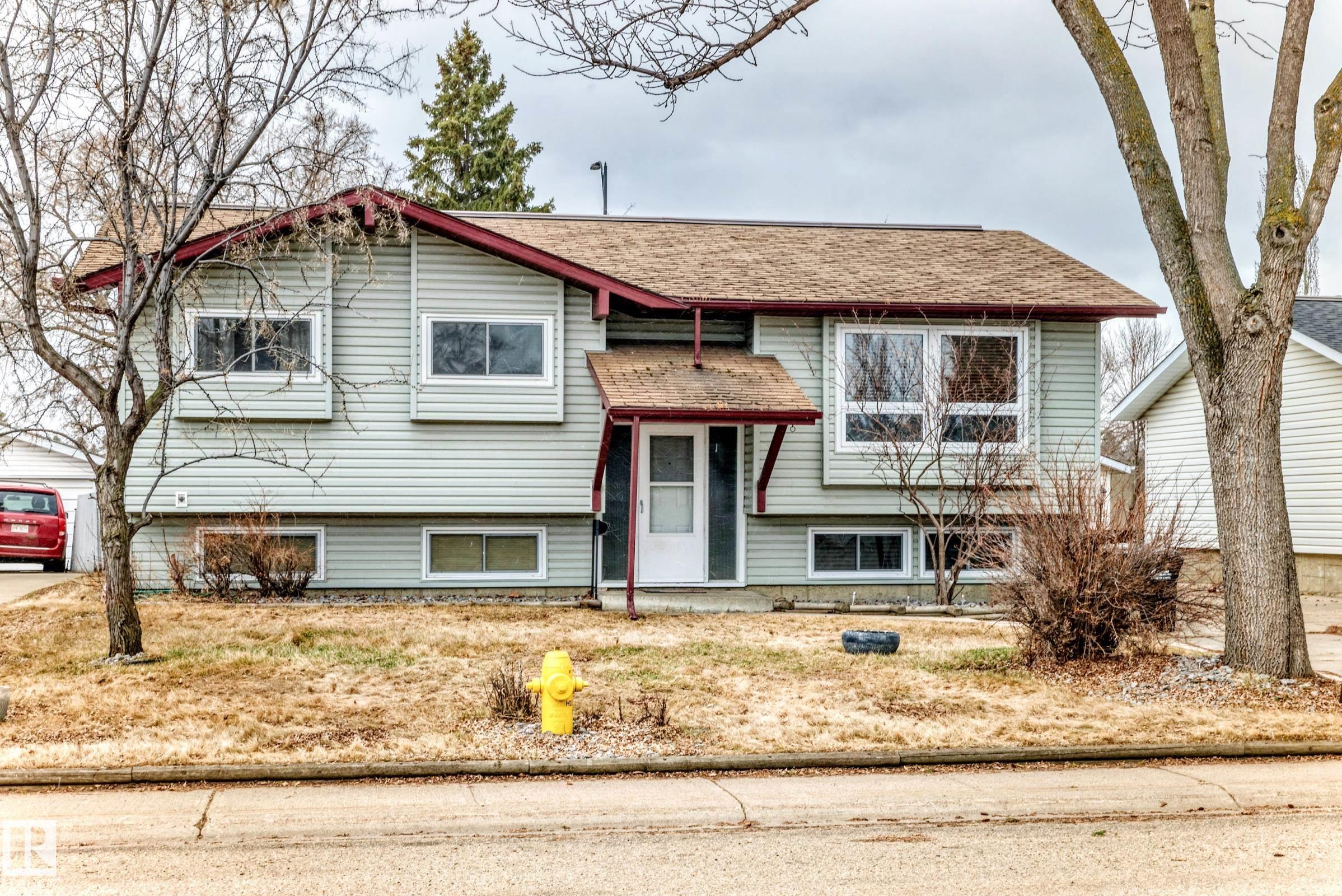 52 Rosewood Drive, Maplewood, Sherwood Park