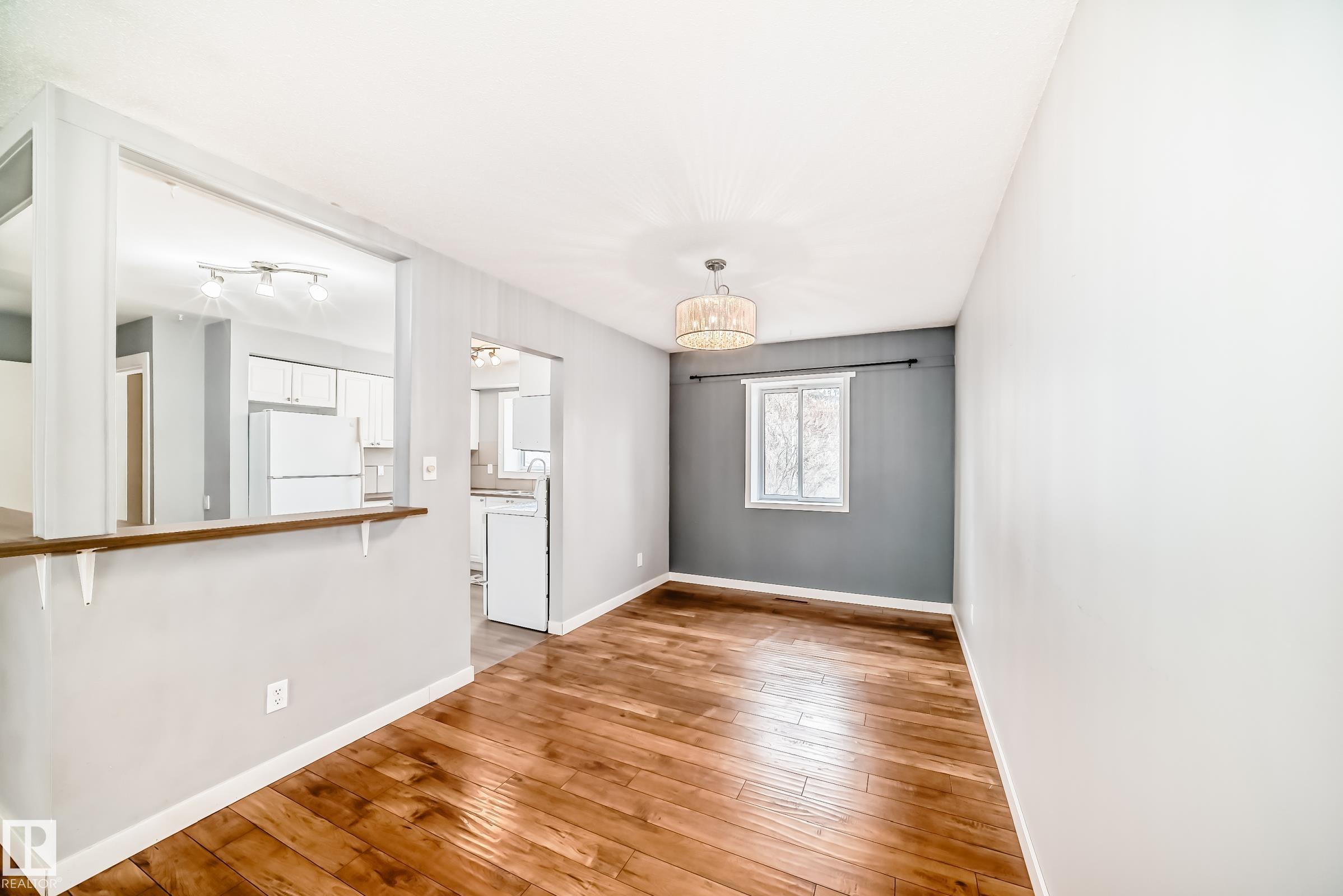 Photo 11 at 52 Rosewood Drive, Maplewood, Sherwood Park