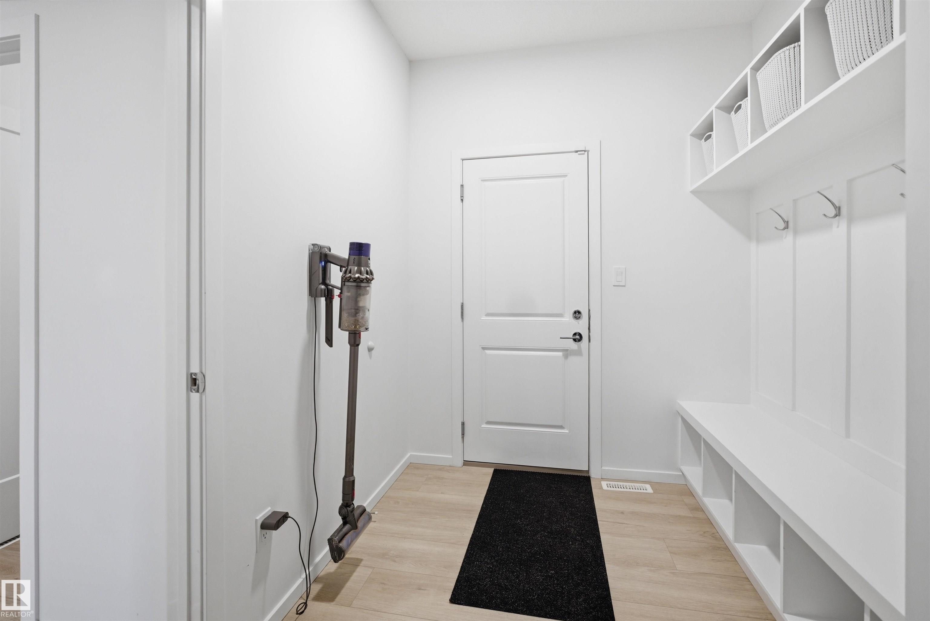 Photo 10 at 7782 174a Avenue NW, Crystallina Nera West, Edmonton