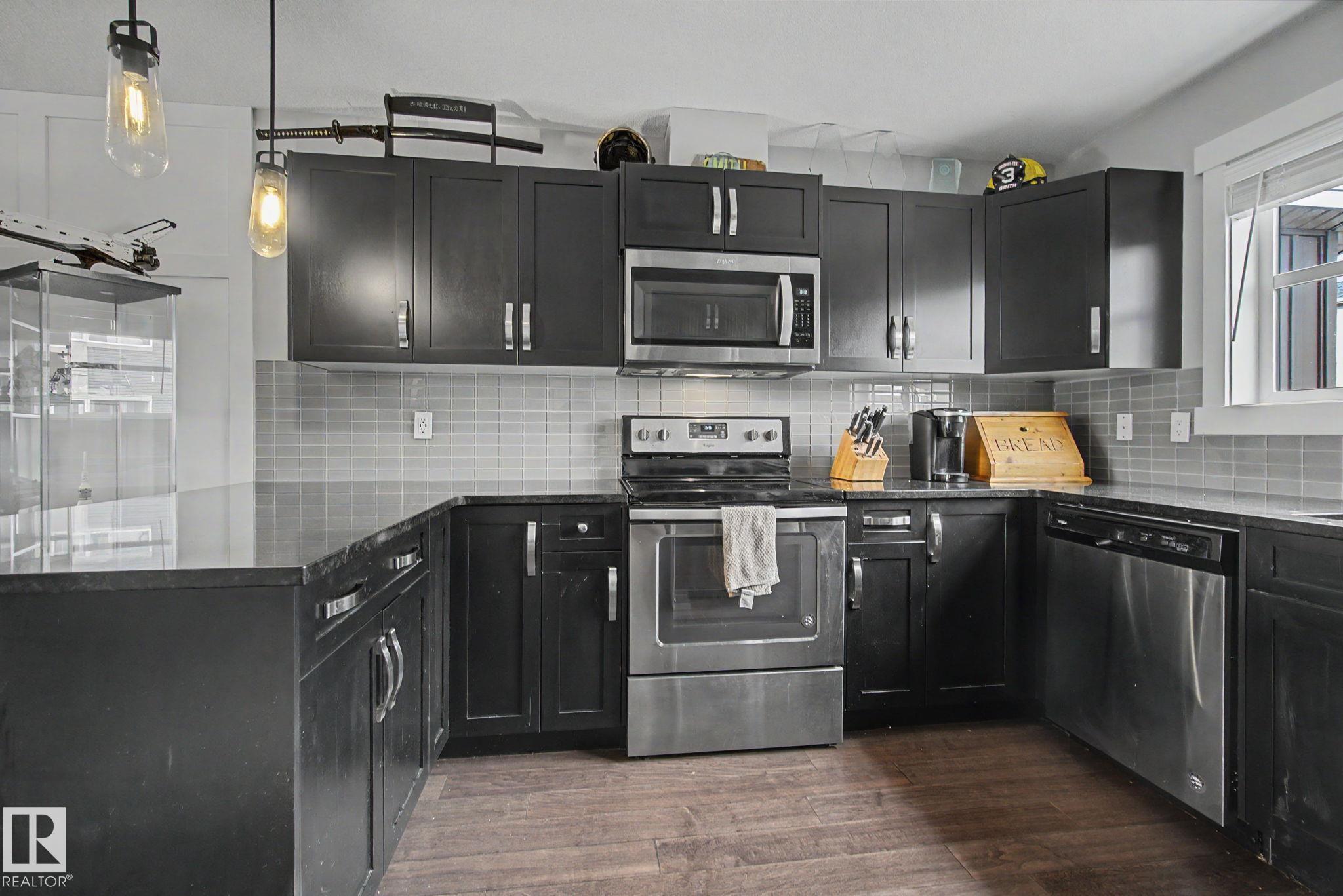 Photo 7 at 121 - 401 Southfork Drive, Southfork, Leduc