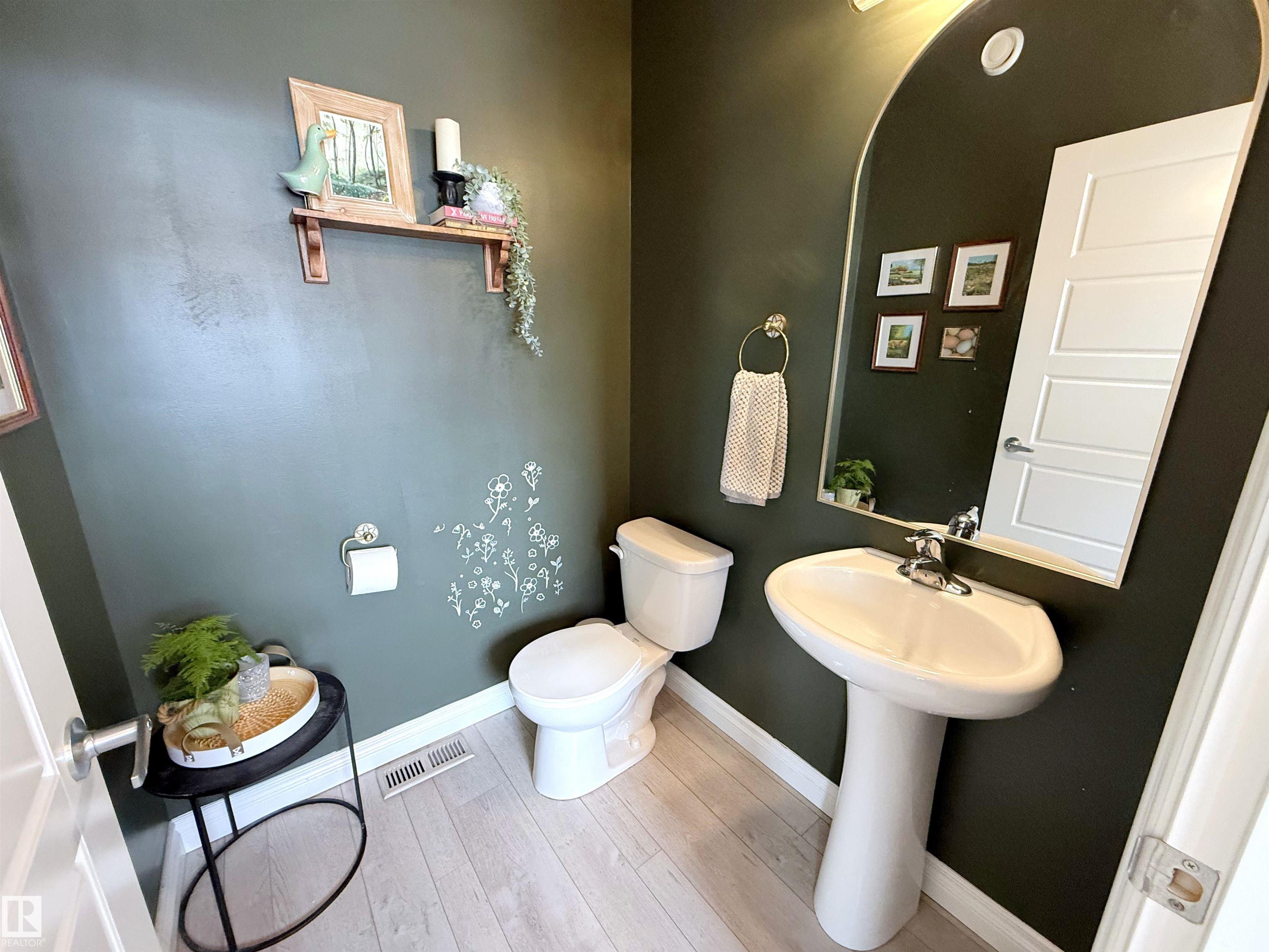 Photo 8 at 1807 202 Street NW, Stillwater, Edmonton