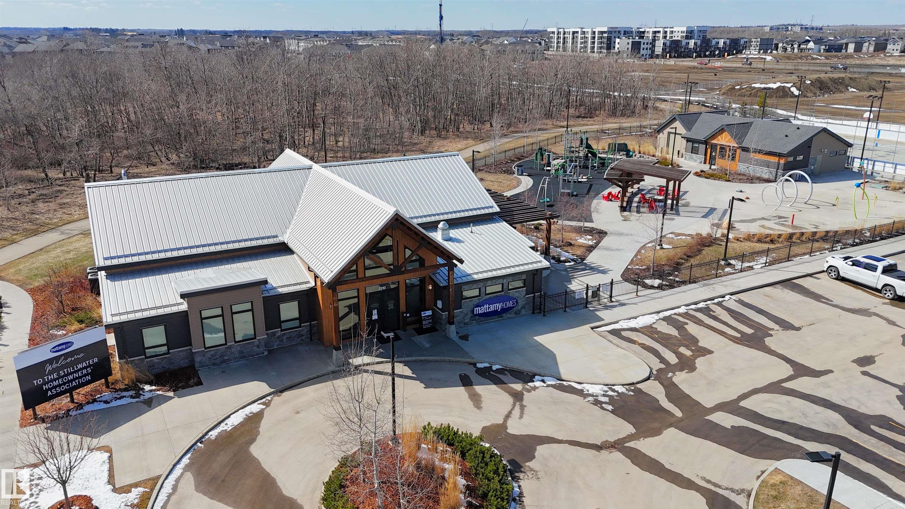 https://zimg.paragon.ice.com/ParagonImages/Property/PM/RAE/225397099/72/0/0/8e899479cec7a09043e25c476dd5004c/1/d08b83d4f48196f92373c023e21729ad/225397099-573c39d8-70ac-4733-a47f-d1c0f9080788.JPG