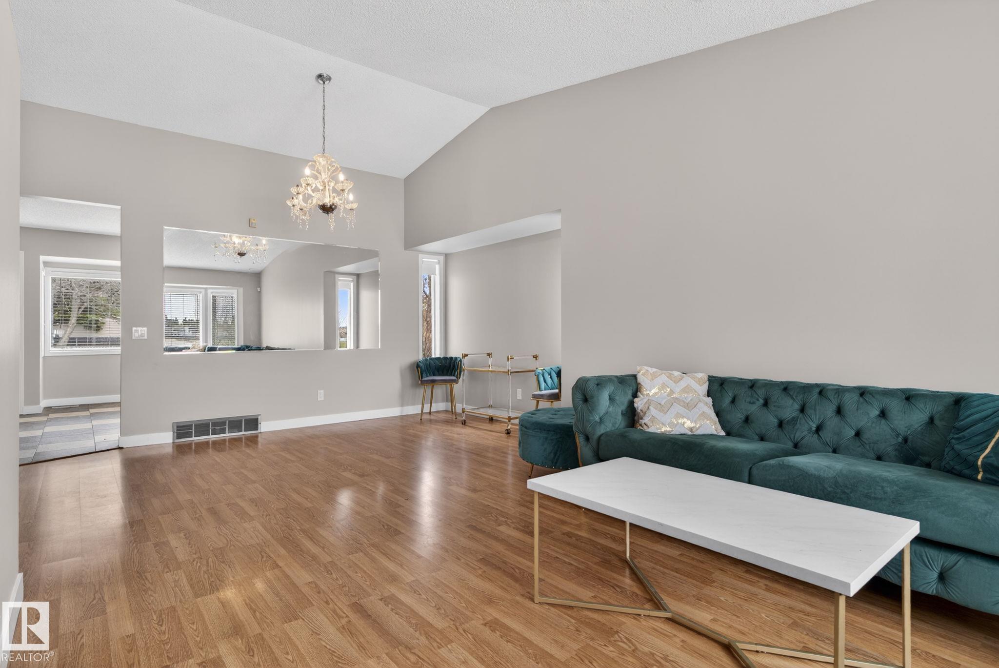 Picture for 18604 97A AV NW