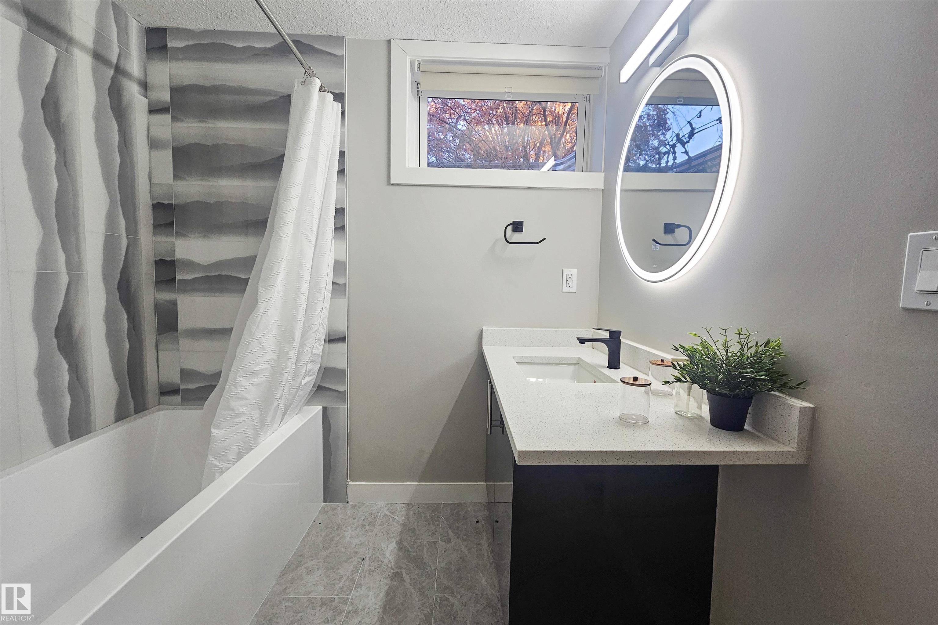 Photo 38 at 4203 83 Street NW, Tweddle Place, Edmonton