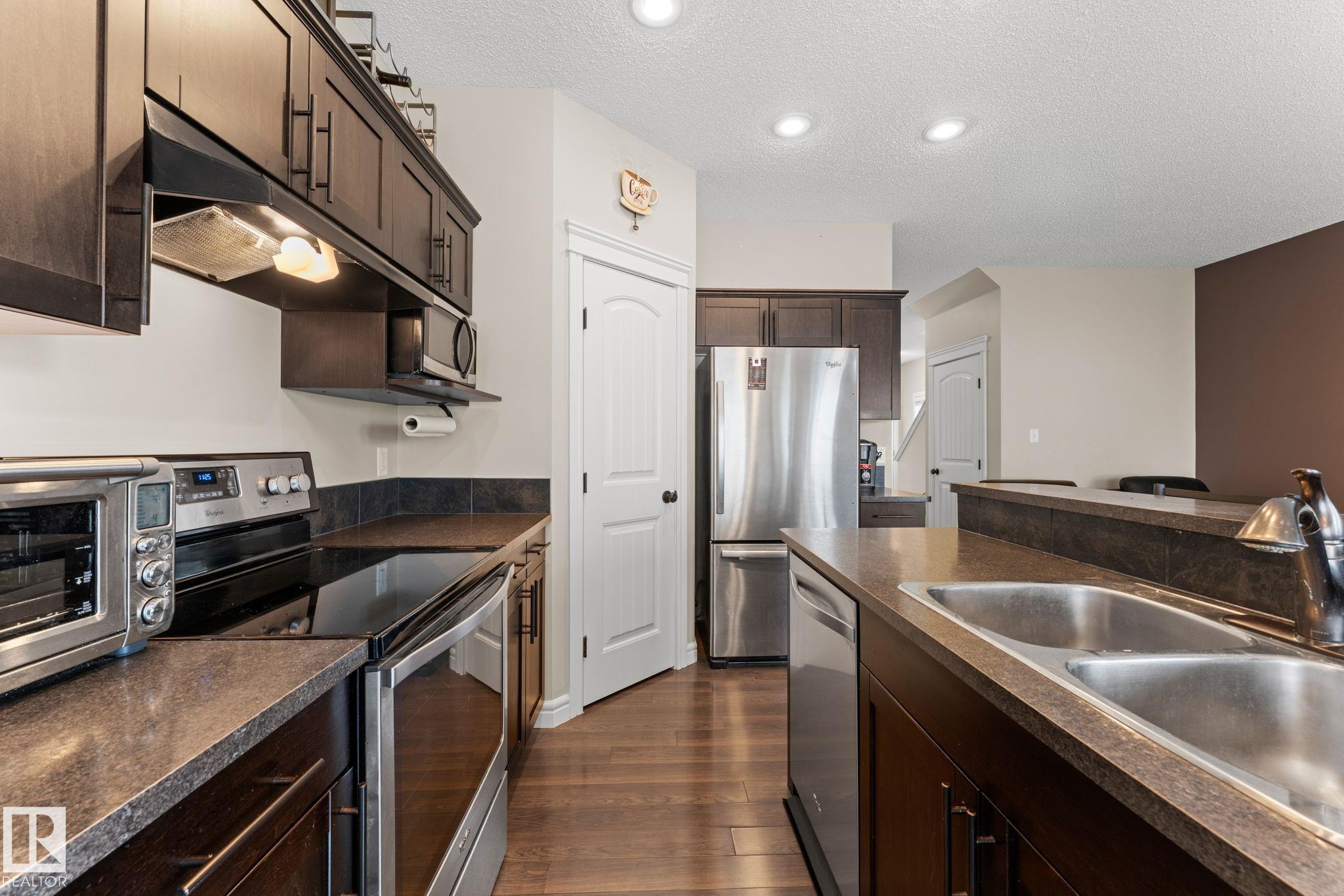 Photo 14 at 45 Meadowview Court, McLaughlin, Spruce Grove