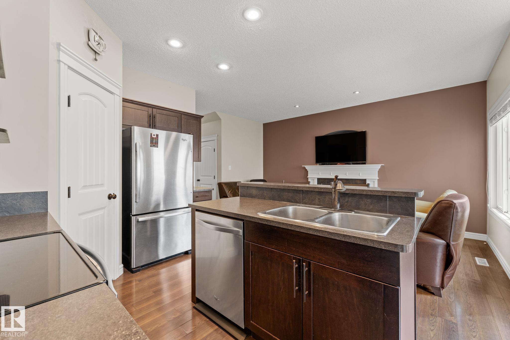 Photo 15 at 45 Meadowview Court, McLaughlin, Spruce Grove