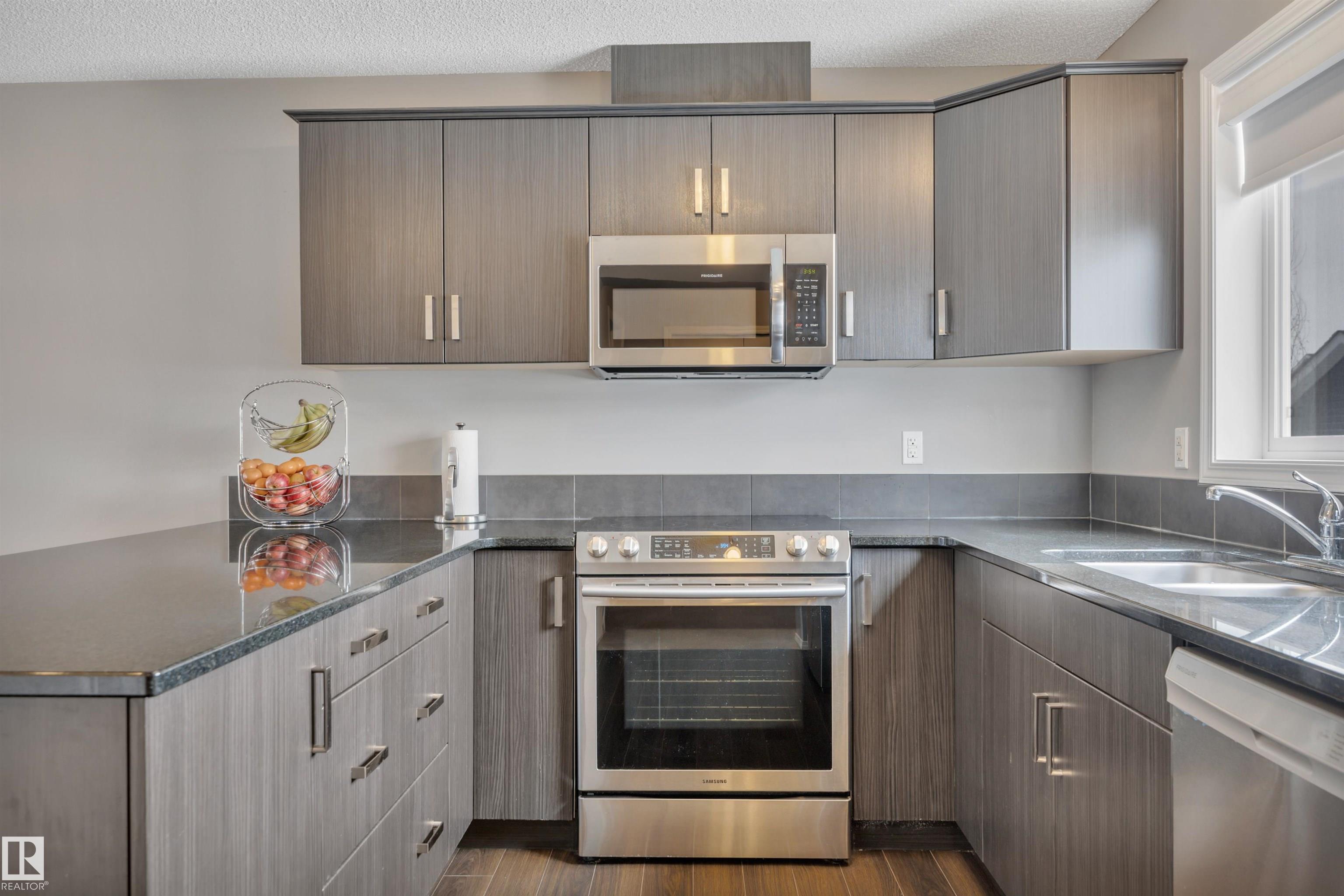 Photo 13 at 419 Simpkins Link, Southfork, Leduc