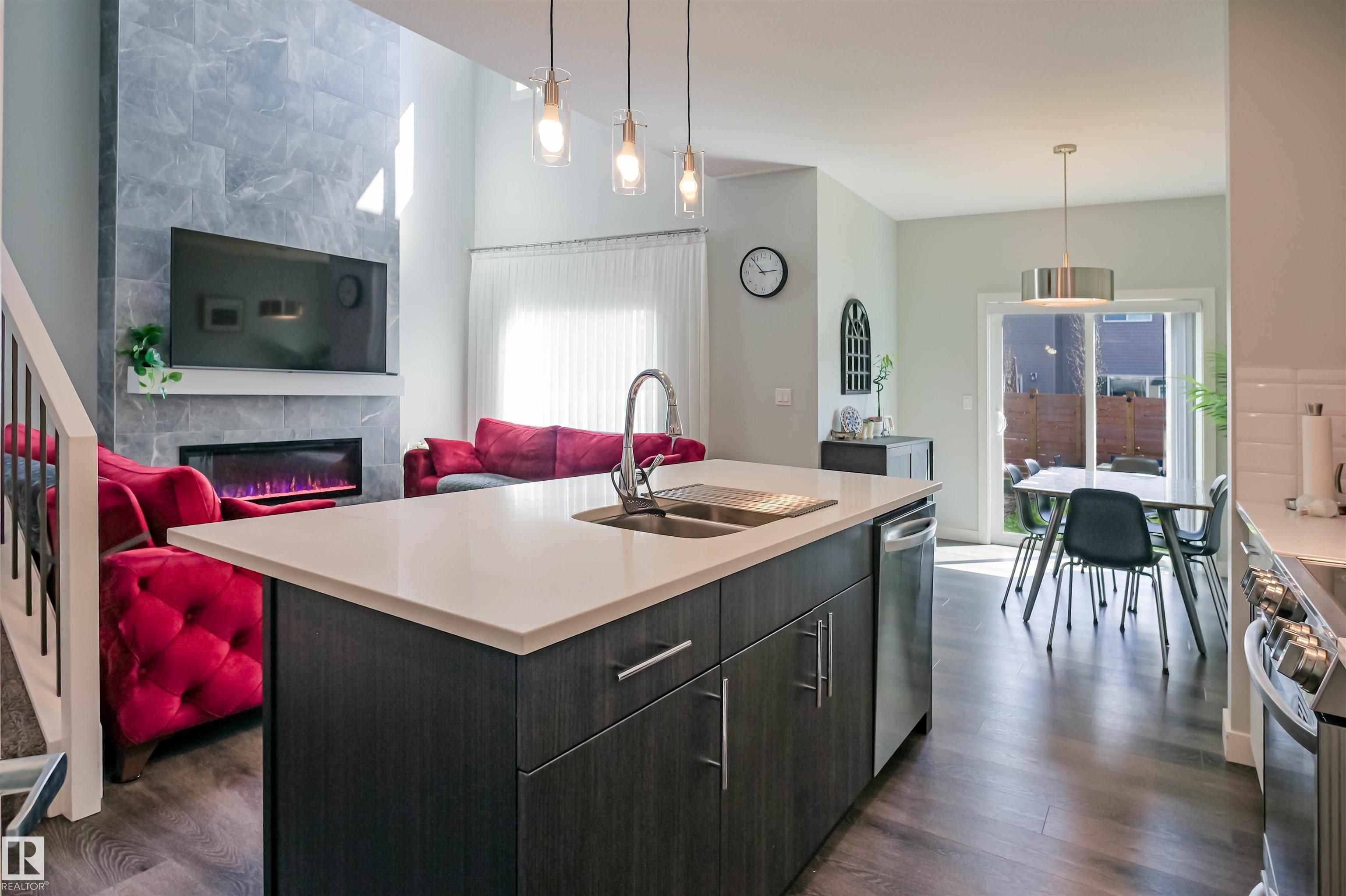 Photo 13 at 111 Kingsbury Circle, Kenton, Spruce Grove