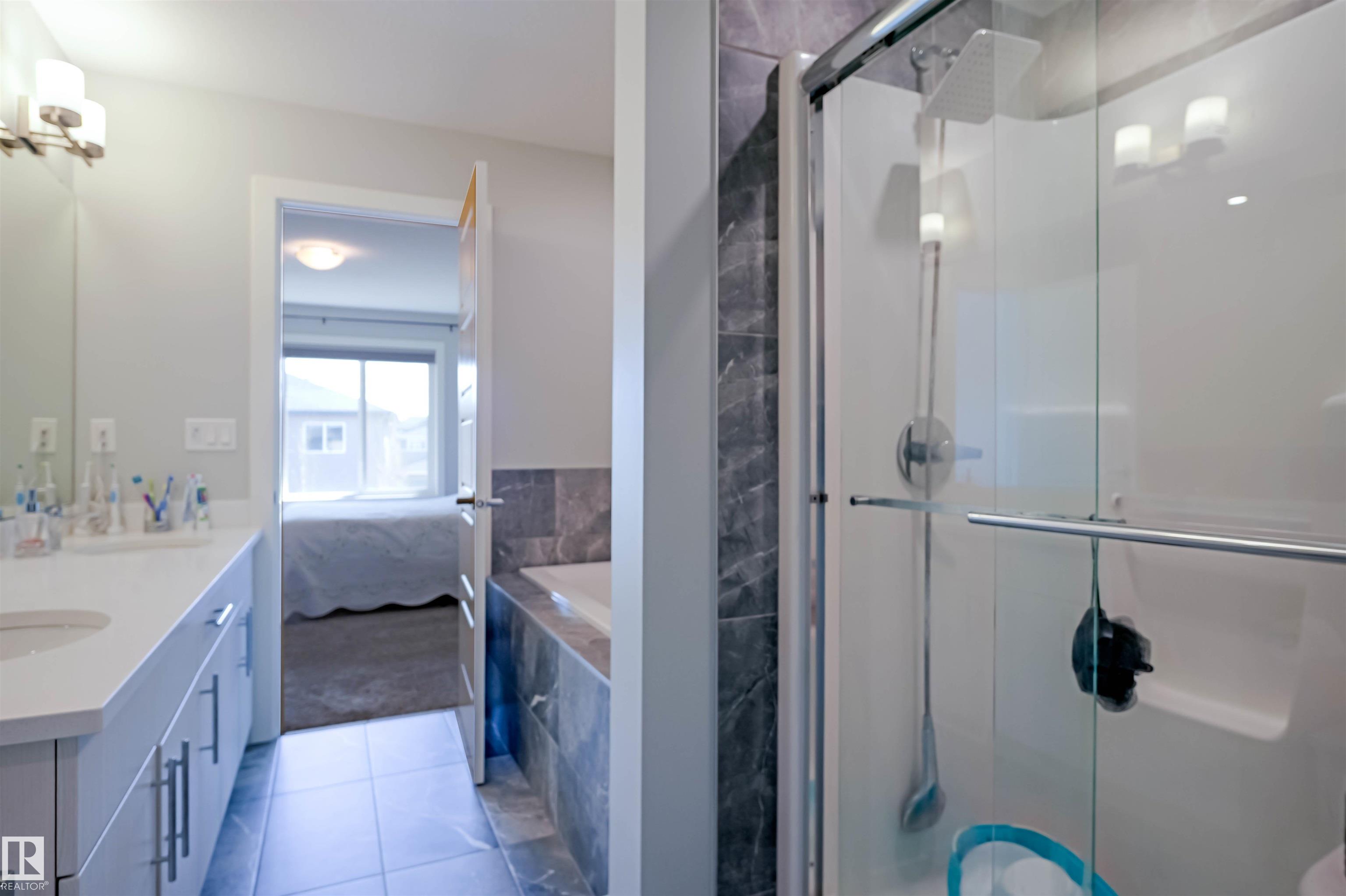 Photo 25 at 111 Kingsbury Circle, Kenton, Spruce Grove