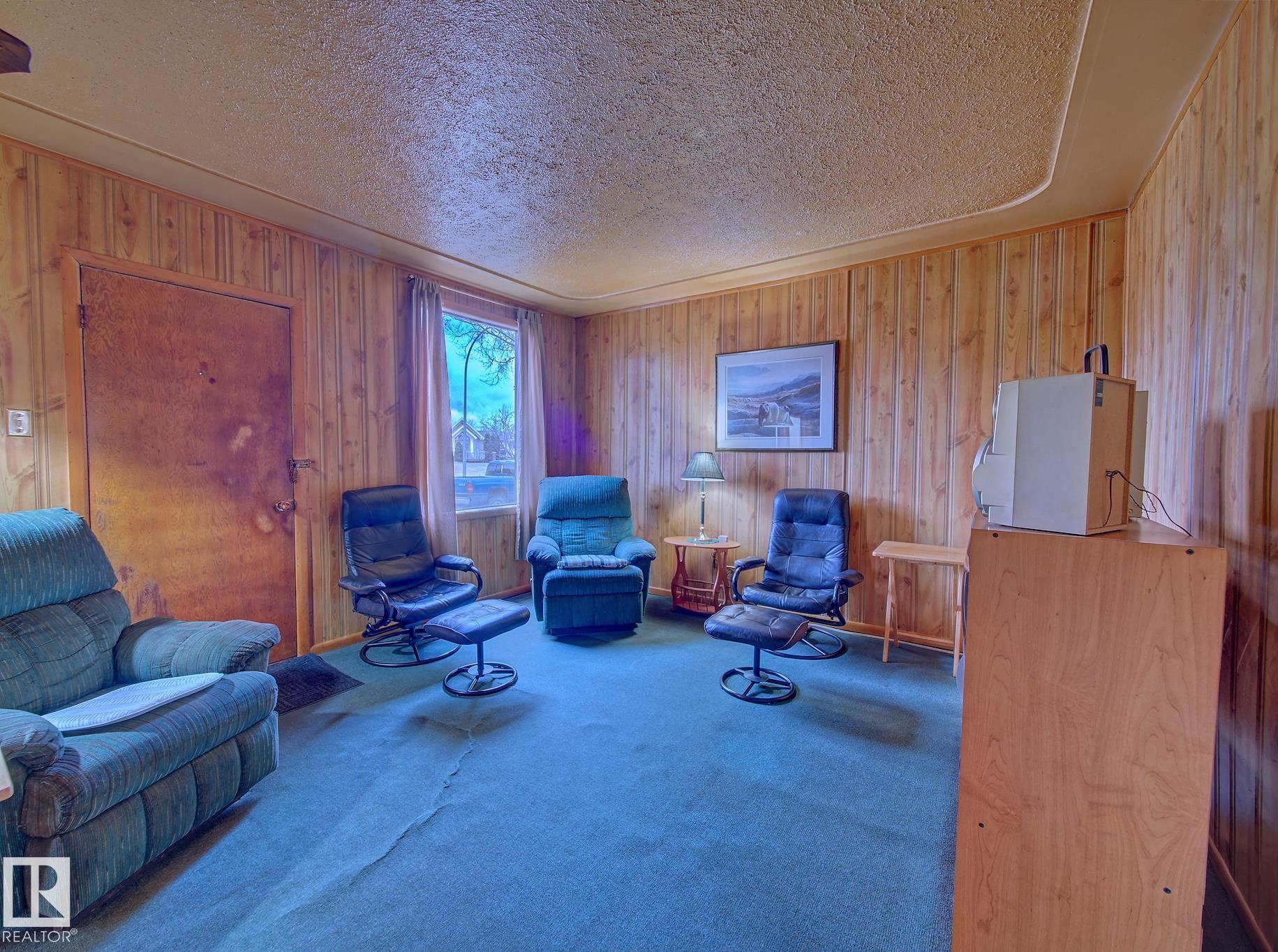 Photo 16 at 9533 77 Avenue NW, Ritchie, Edmonton